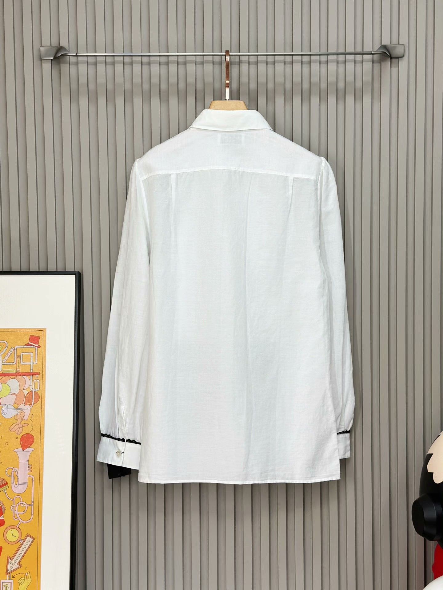 Saint Laurent Paris SAINT LAURENT White Shirt Size S / US 4 / IT 40 - 2 Thumbnail