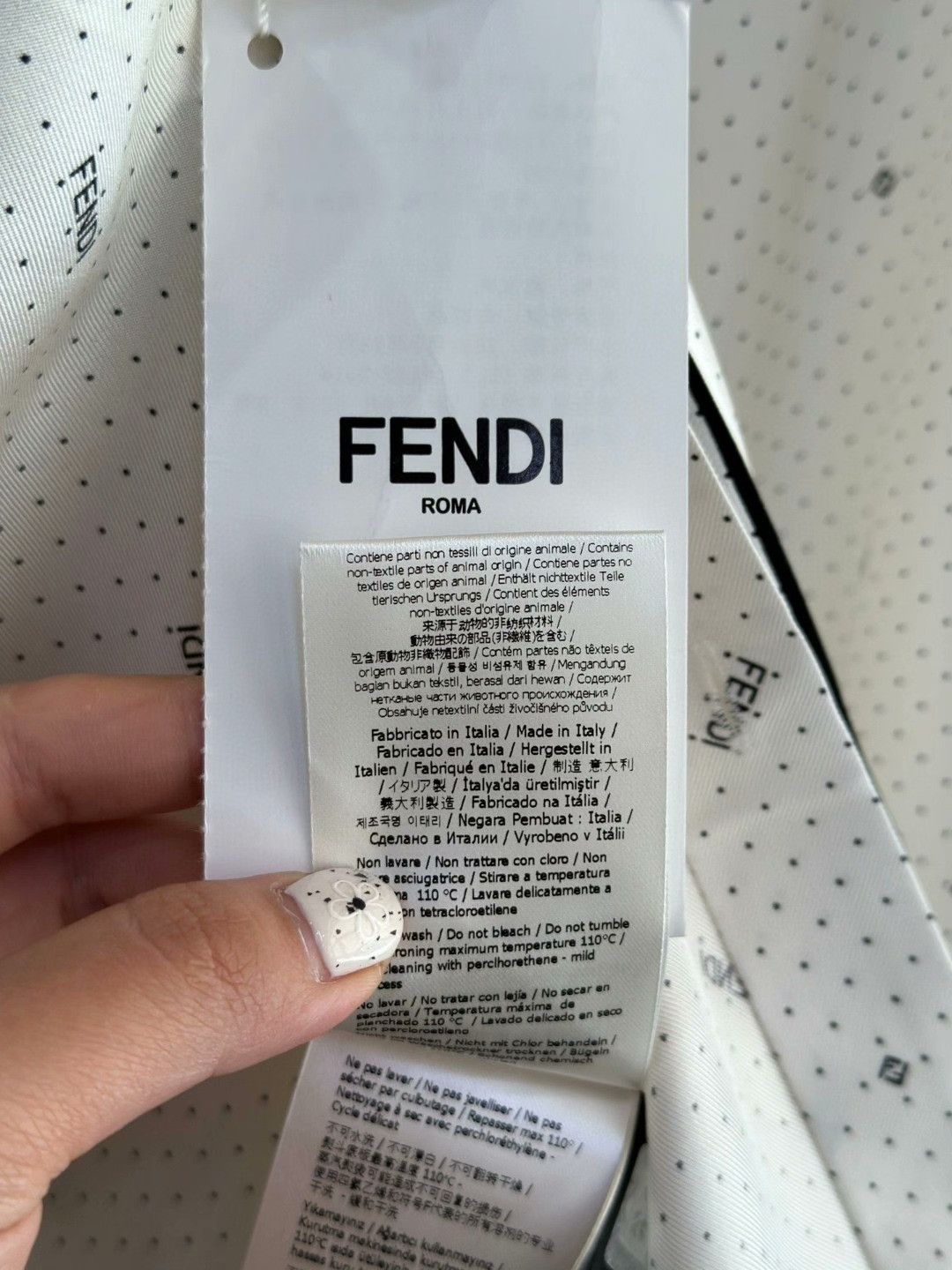 Fendi FENDI White Polka Dot Silk Shirt Size US XXS / EU 40 - 6 Thumbnail