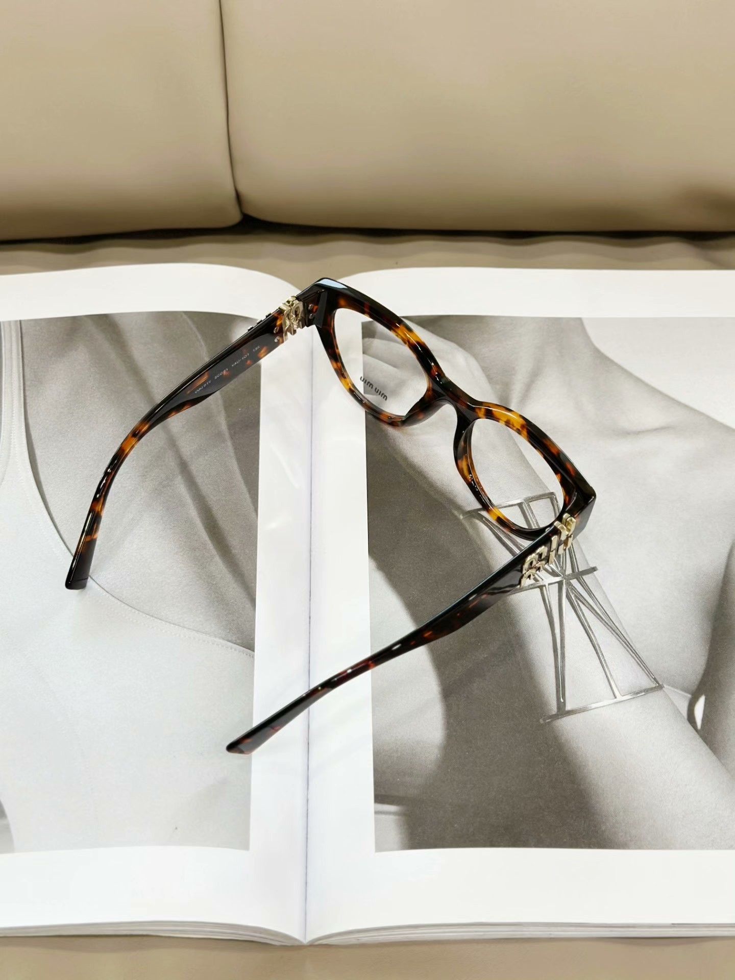 Miu Miu MIUMIU Tortoiseshell Cat-Eye Plain Glasses Size ONE SIZE - 5 Thumbnail