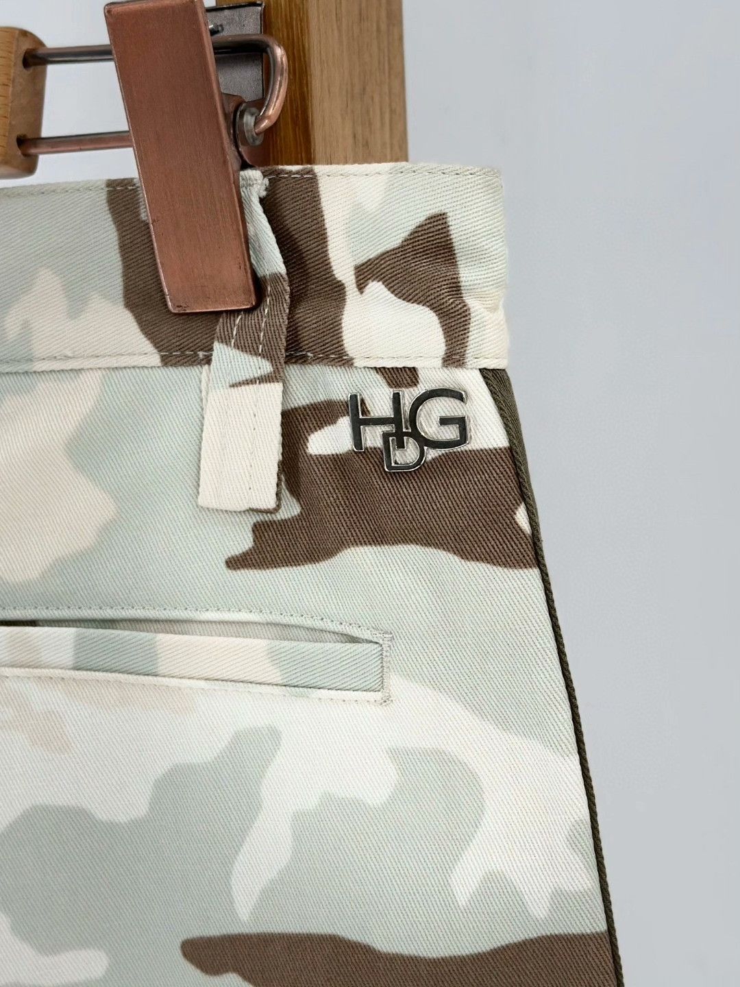 Givenchy GIVENCHY Camouflage Casual Shorts Size US 34 / EU 50 - 6 Thumbnail