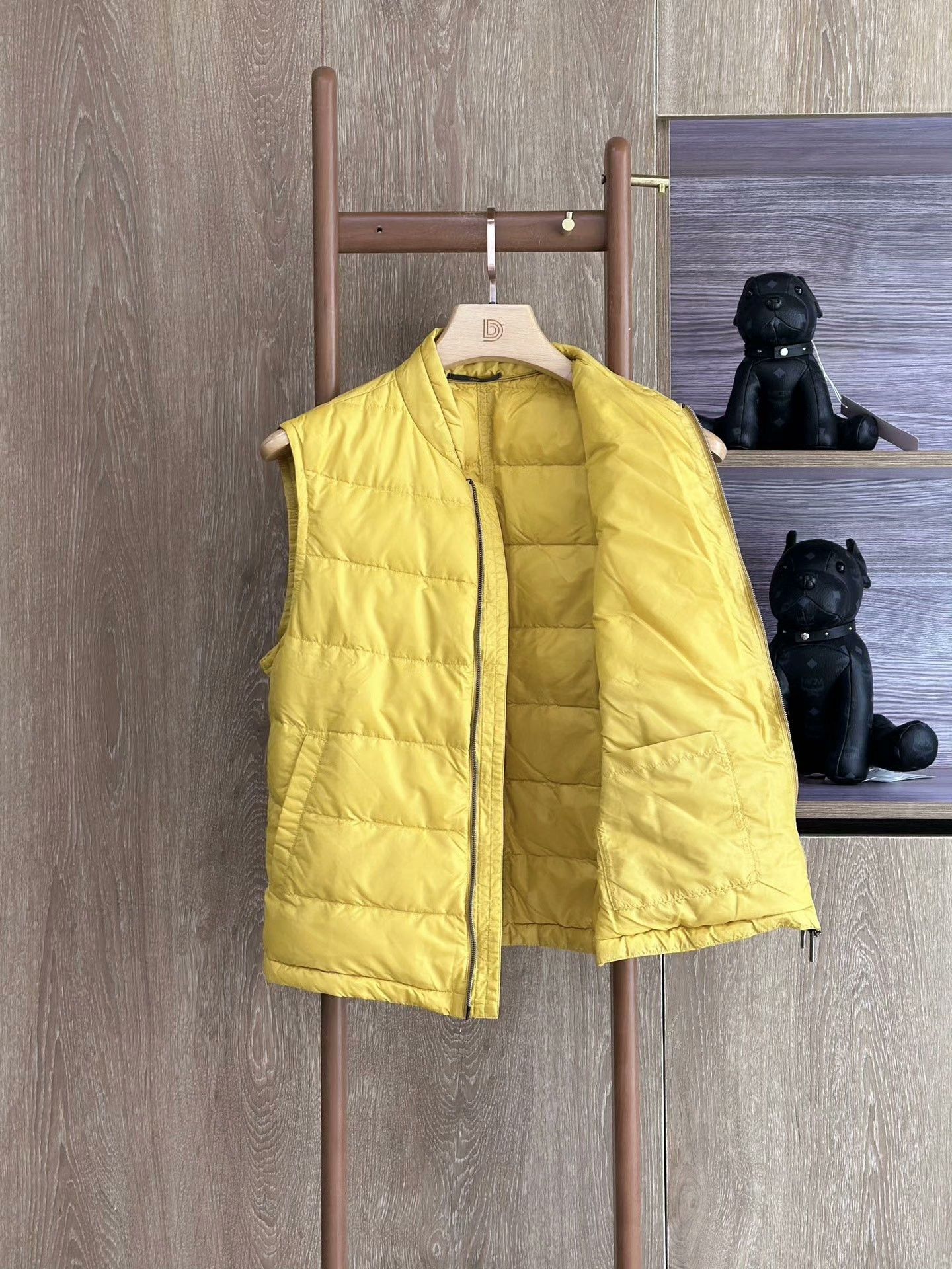 Fendi Fendi Yellow Casual Down Vest Size US S / EU 44-46 / 1 - 3 Thumbnail