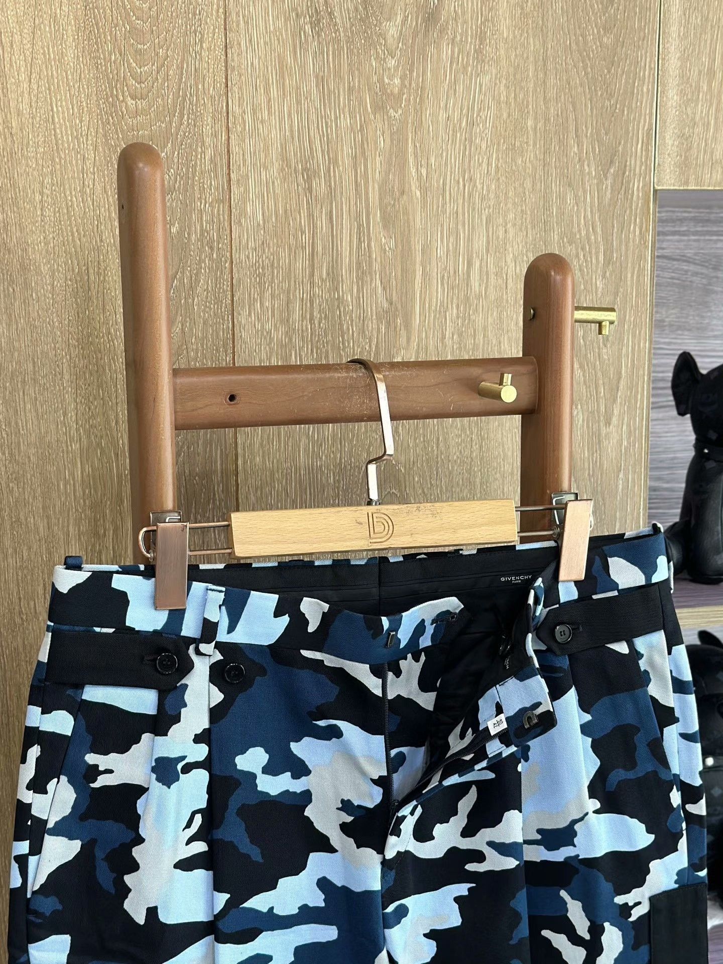 Givenchy GIVENCHY Camouflage Casual Shorts Size US 34 / EU 50 - 4 Thumbnail