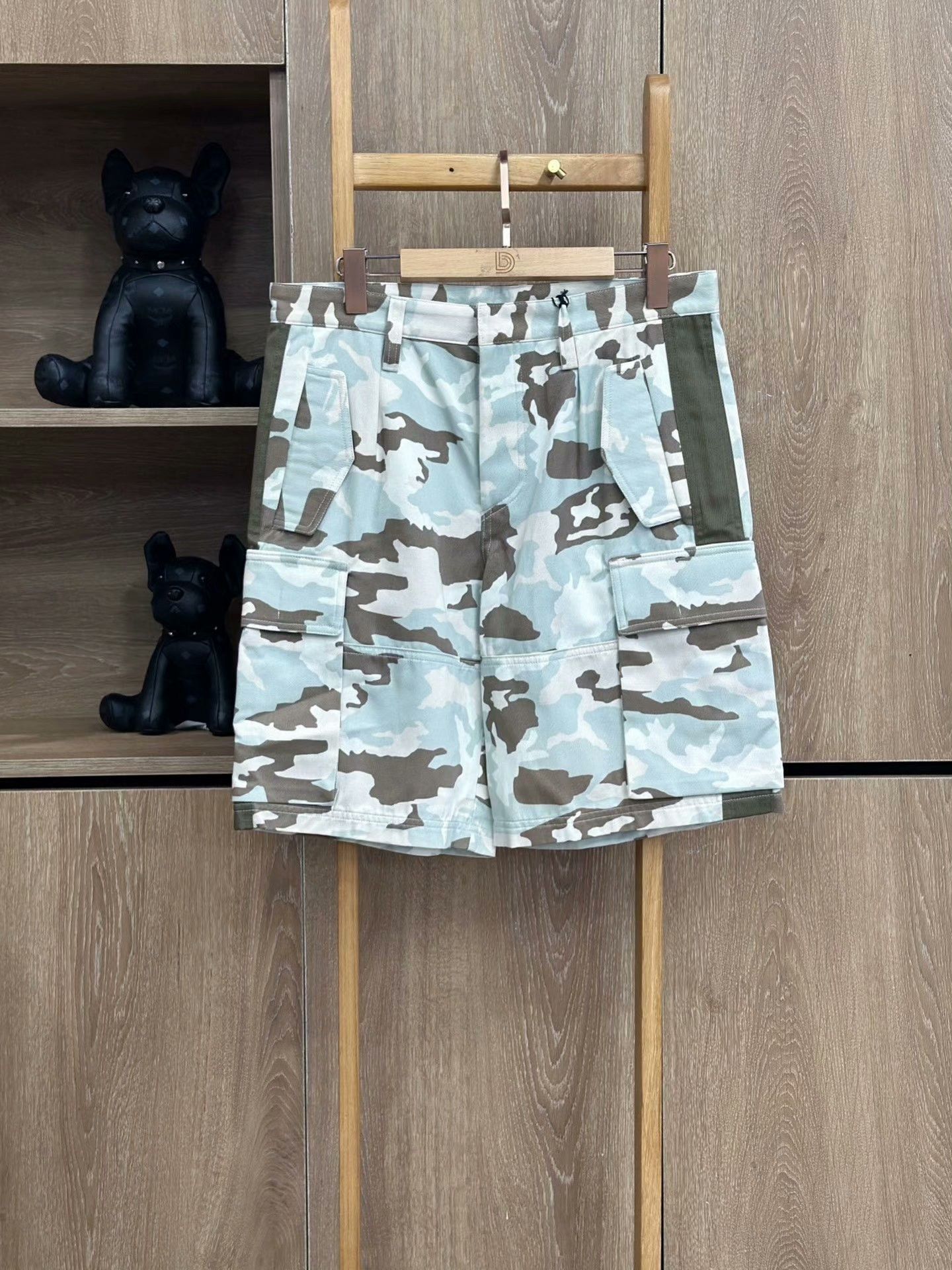 Givenchy GIVENCHY Camouflage Casual Shorts Size US 32 / EU 48 - 2 Thumbnail
