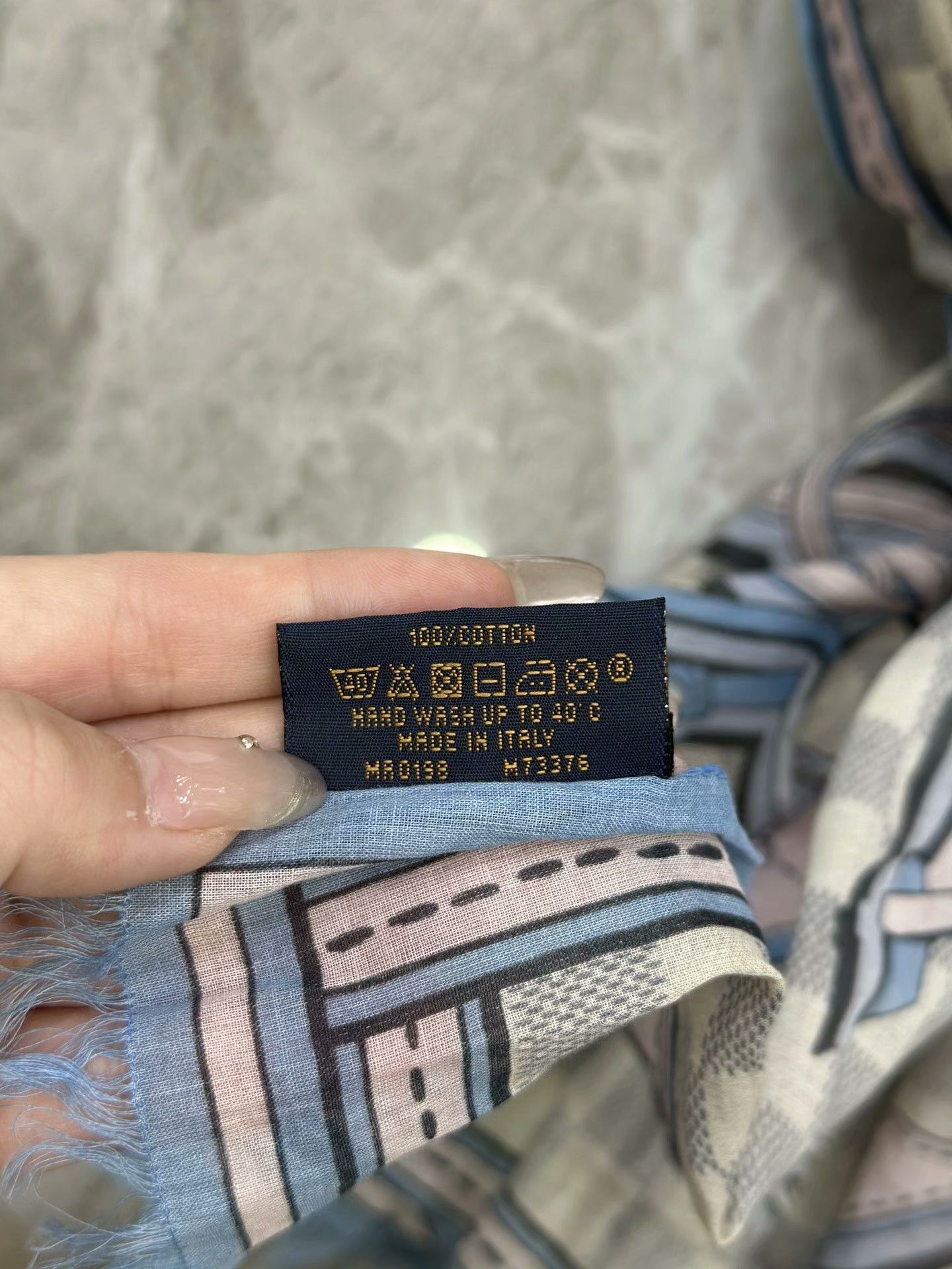 Louis Vuitton Louis Vuitton Damier Check Scarf Size ONE SIZE - 6 Thumbnail