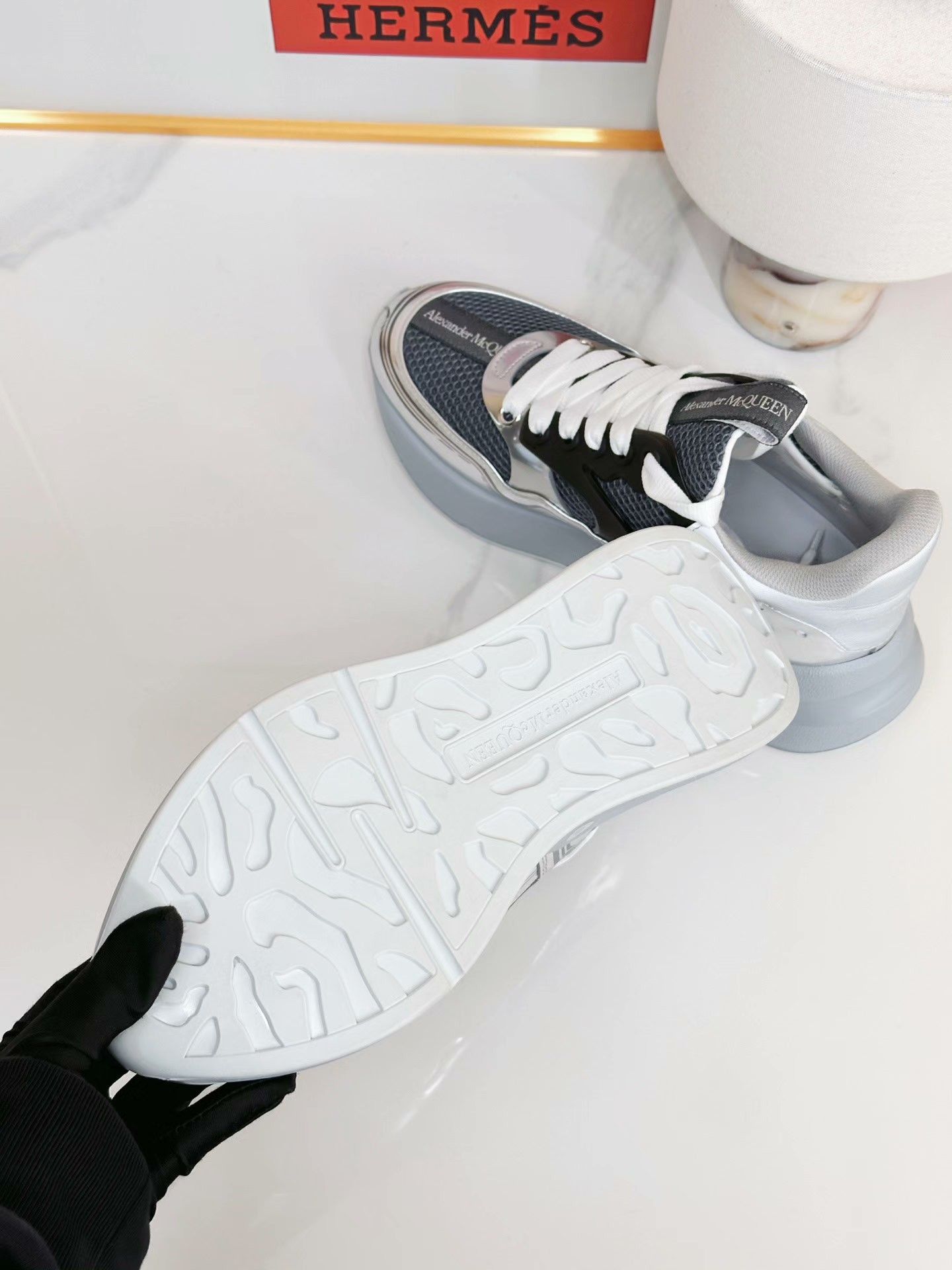 Alexander McQueen Alexander McQueen Men's Casual Sneakers Size US 10 / EU 43 - 6 Thumbnail