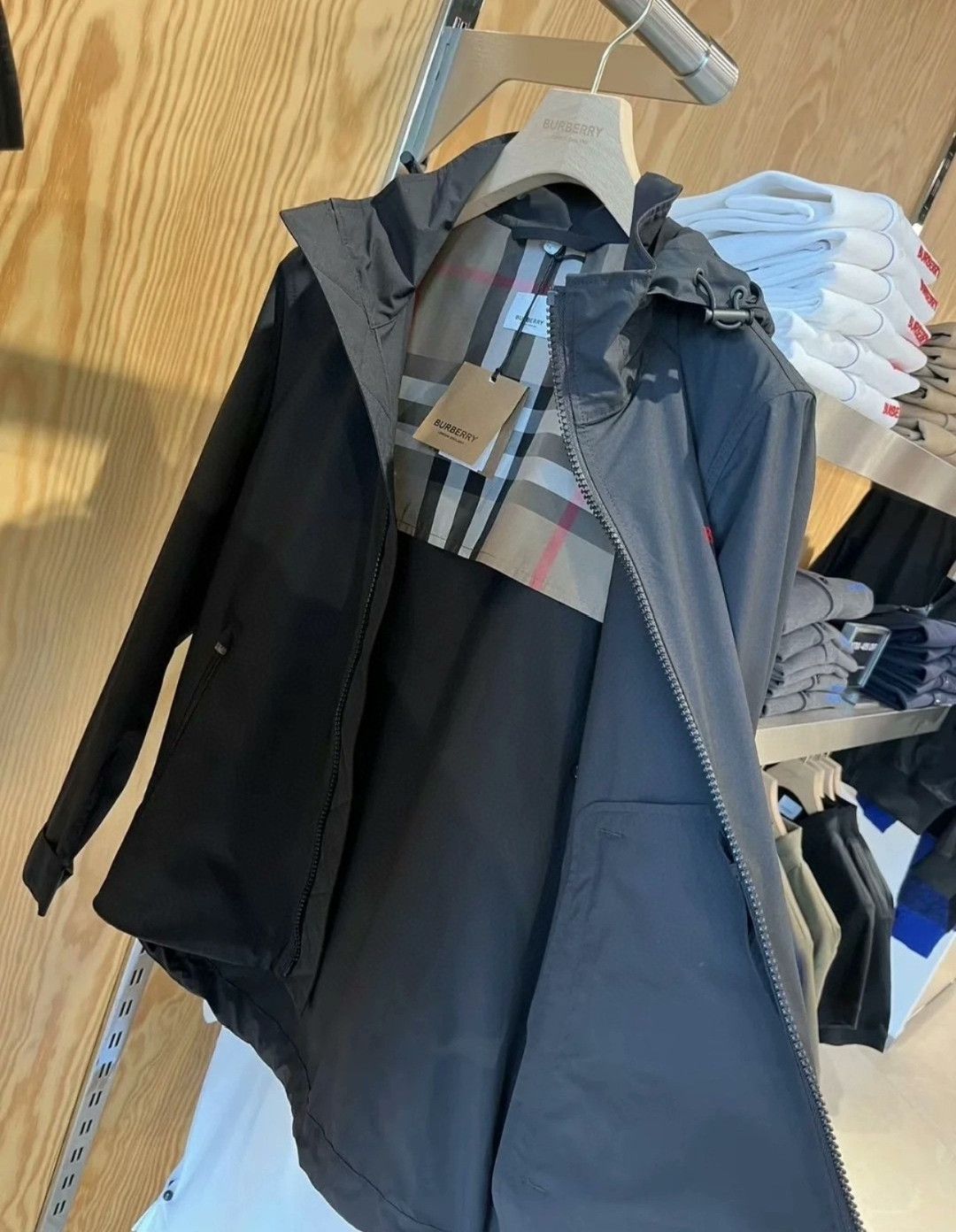Burberry Burberry Men's Outdoor Windbreaker Jacket Size US M / EU 48-50 / 2 - 2 Thumbnail