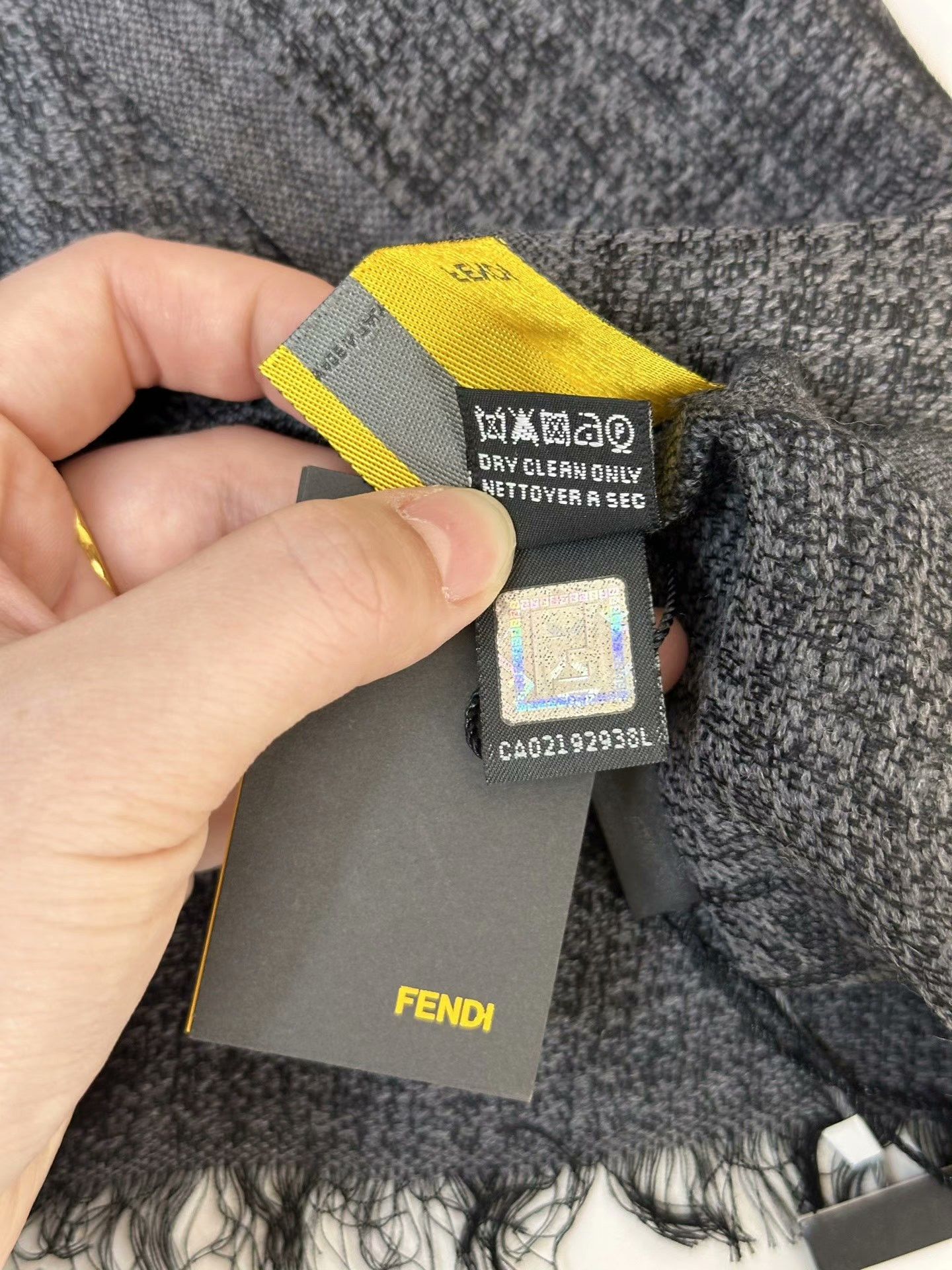 Fendi FENDI Black Gray Wool Scarf Size ONE SIZE - 7 Thumbnail