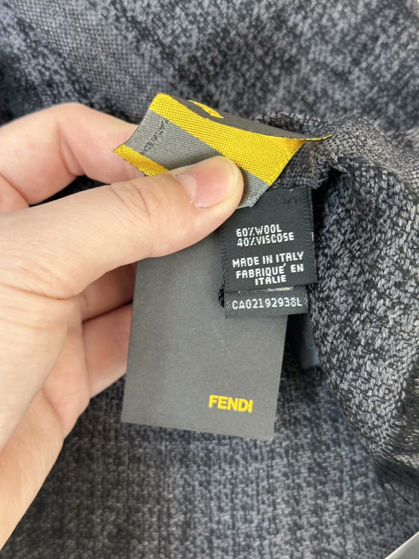 Fendi FENDI Black Gray Wool Scarf Size ONE SIZE - 6 Thumbnail