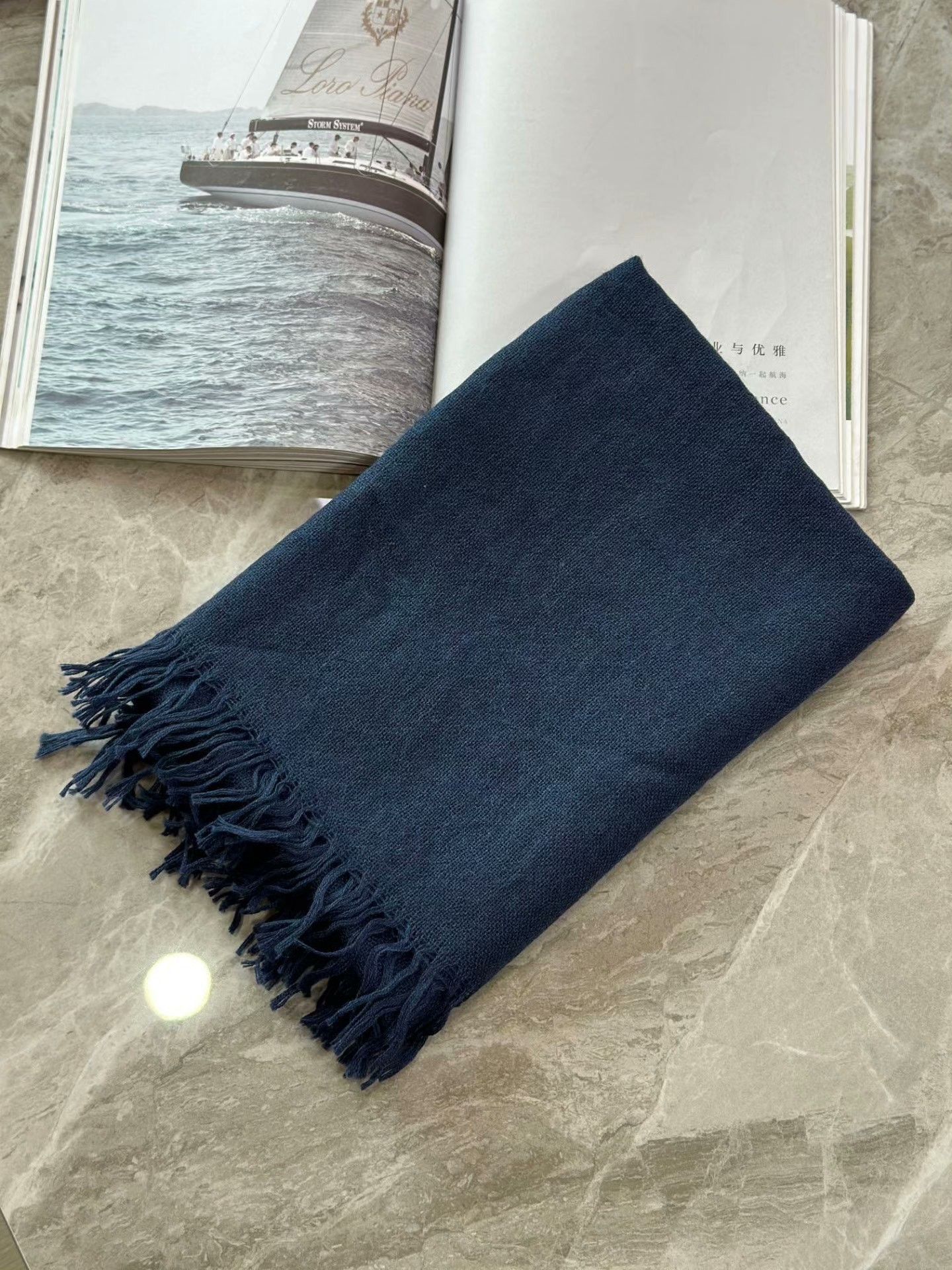 Fendi FENDI Deep Blue Wool Fringe Scarf Size ONE SIZE - 2 Thumbnail