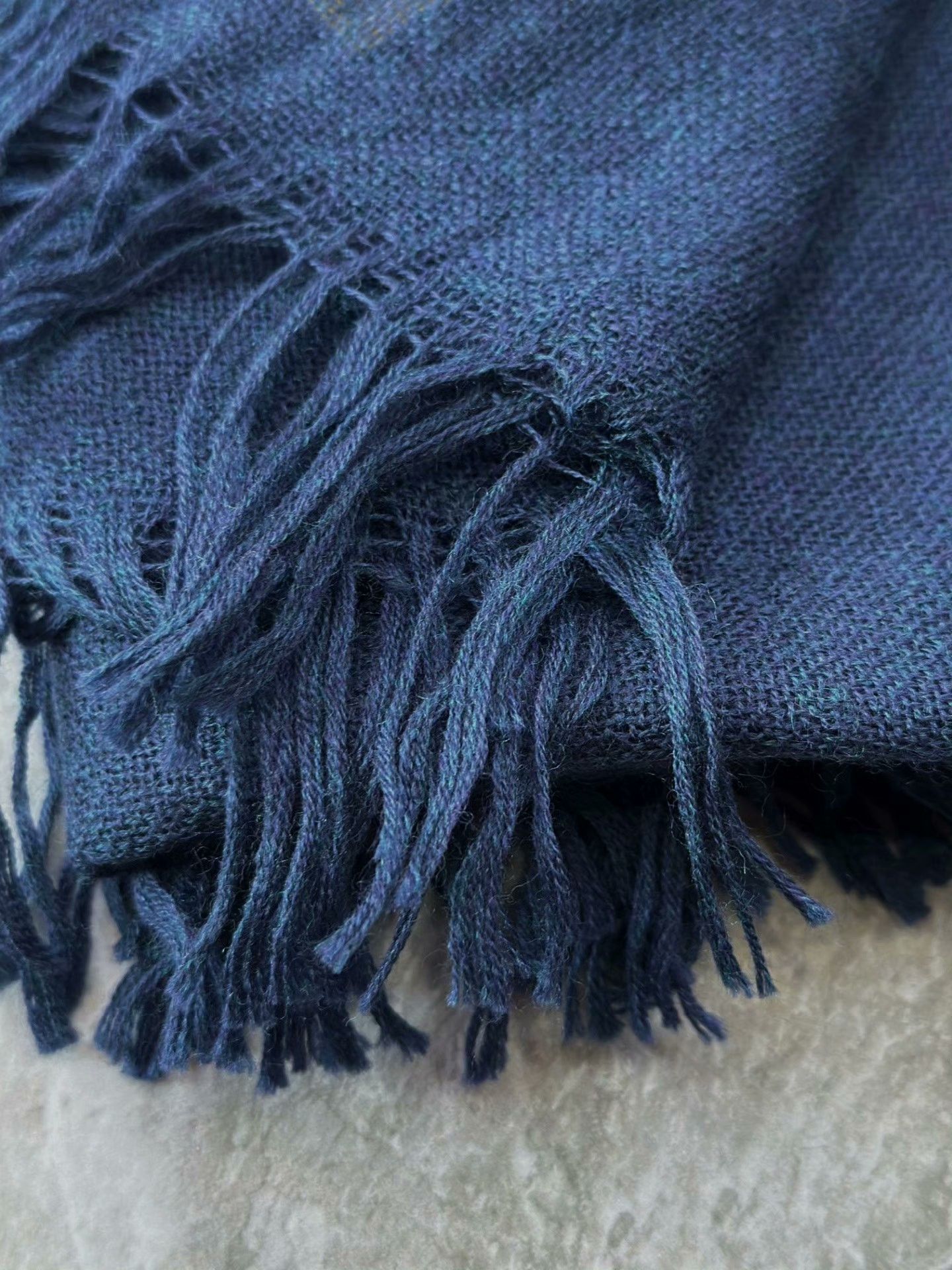 Fendi FENDI Deep Blue Wool Fringe Scarf Size ONE SIZE - 4 Thumbnail