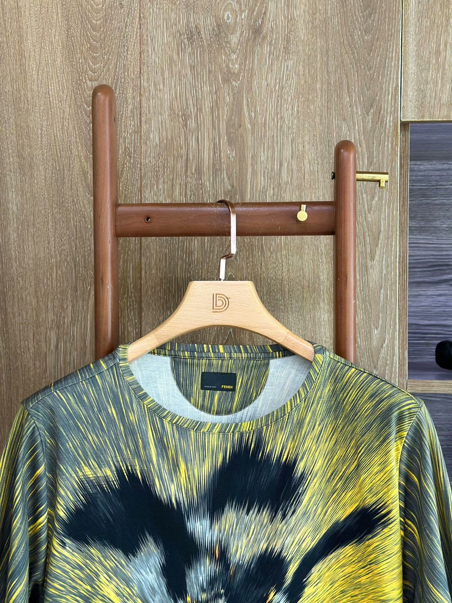 Fendi Fendi Mix Color Crew Neck Casual T-Shirt Size US M / EU 48-50 / 2 - 3 Thumbnail