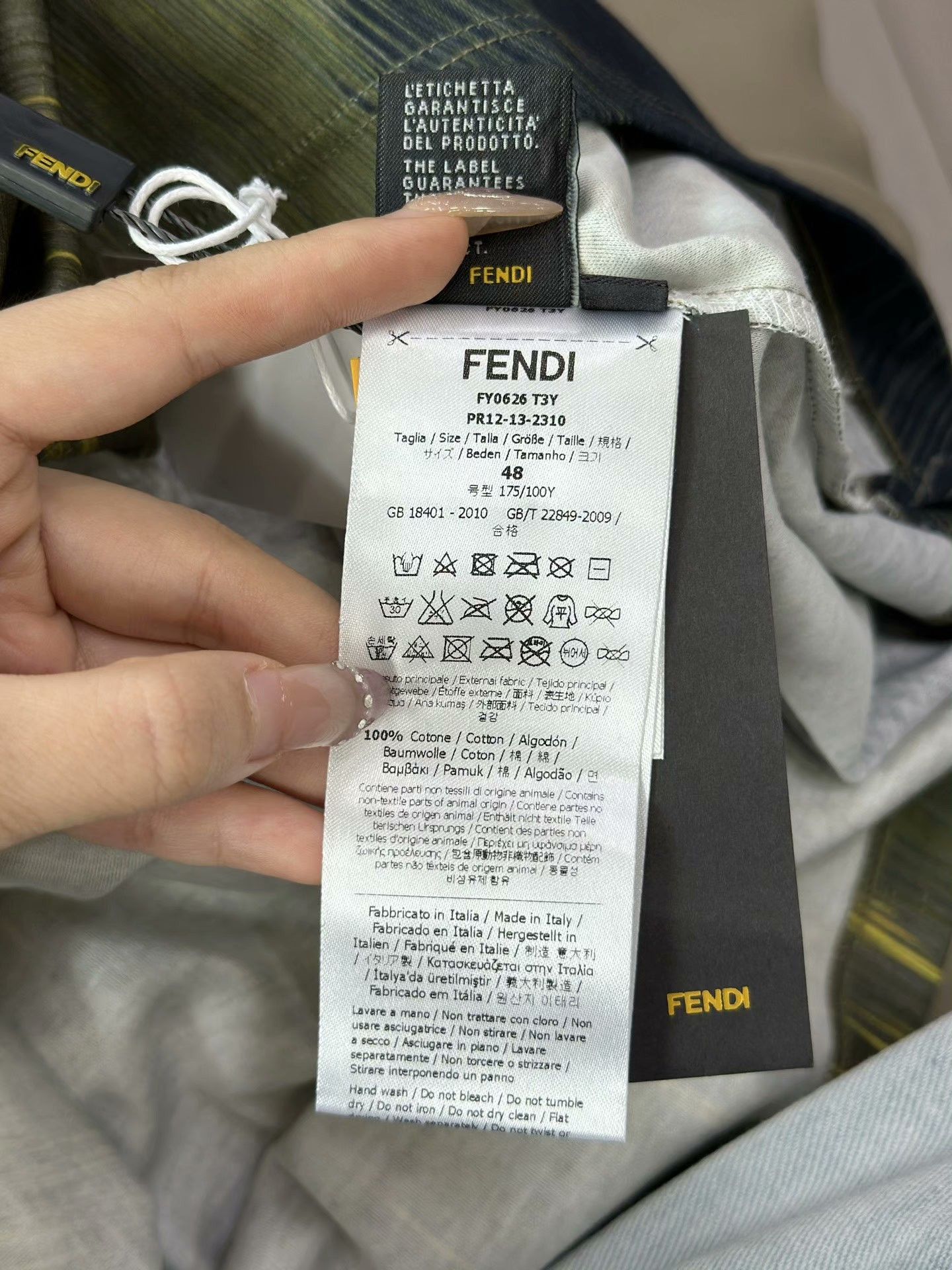 Fendi Fendi Mix Color Crew Neck Casual T-Shirt Size US M / EU 48-50 / 2 - 5 Thumbnail