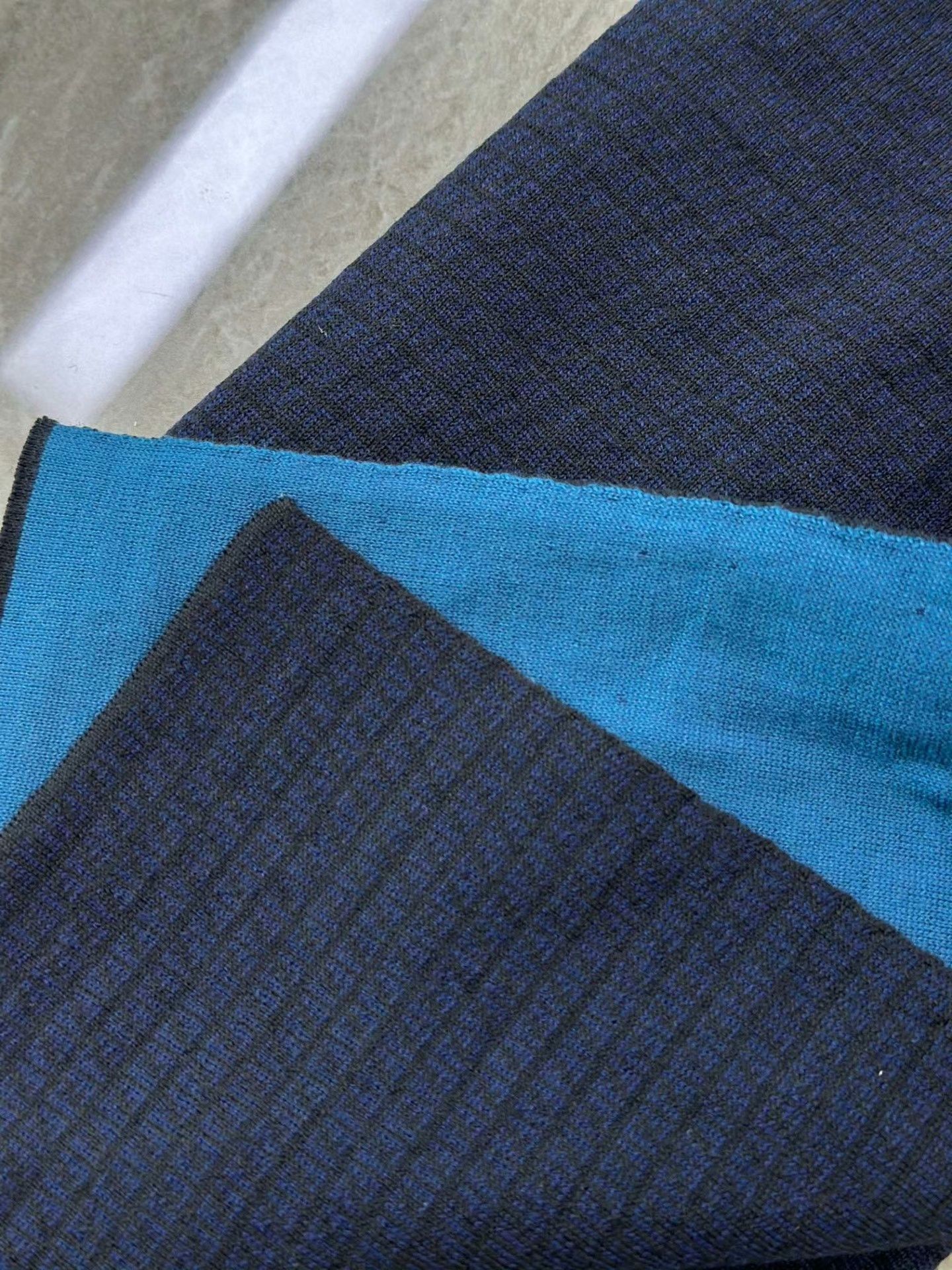 Fendi Fendi Blue Wool Casual Scarf Size ONE SIZE - 3 Thumbnail