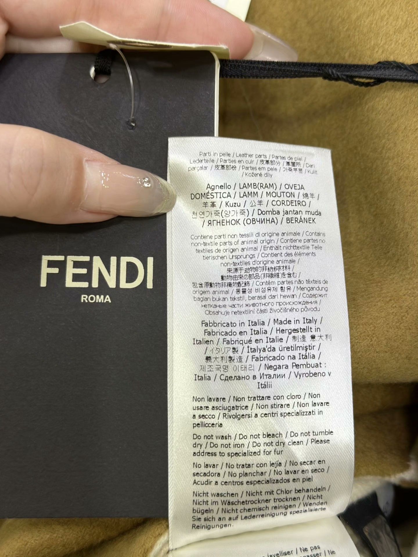 Fendi FENDI Wool Coat w/ Mink Cuff Trim Size M / US 6-8 / IT 42-44 - 7 Thumbnail