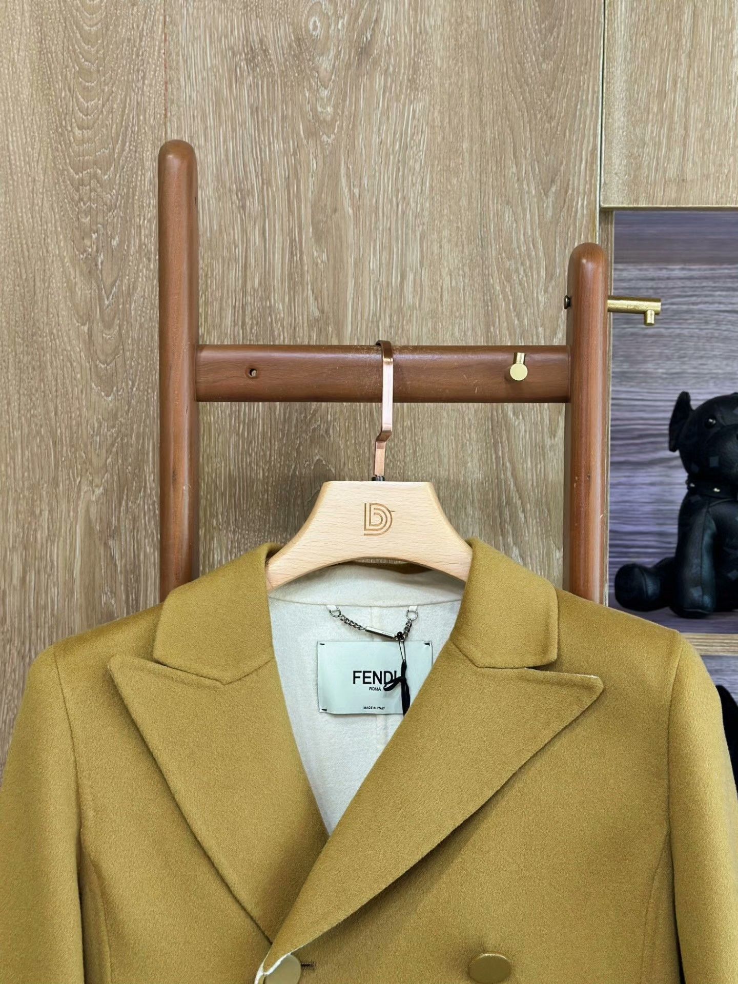 Fendi FENDI Wool Coat w/ Mink Cuff Trim Size M / US 6-8 / IT 42-44 - 4 Thumbnail