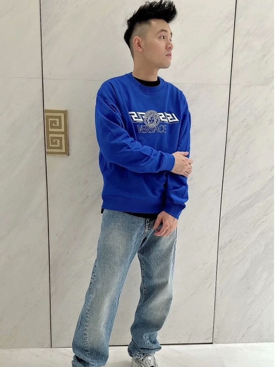 Versace Versace Men's Blue Main Line Sweatshirt Size US XL / EU 56 / 4 - 7 Thumbnail