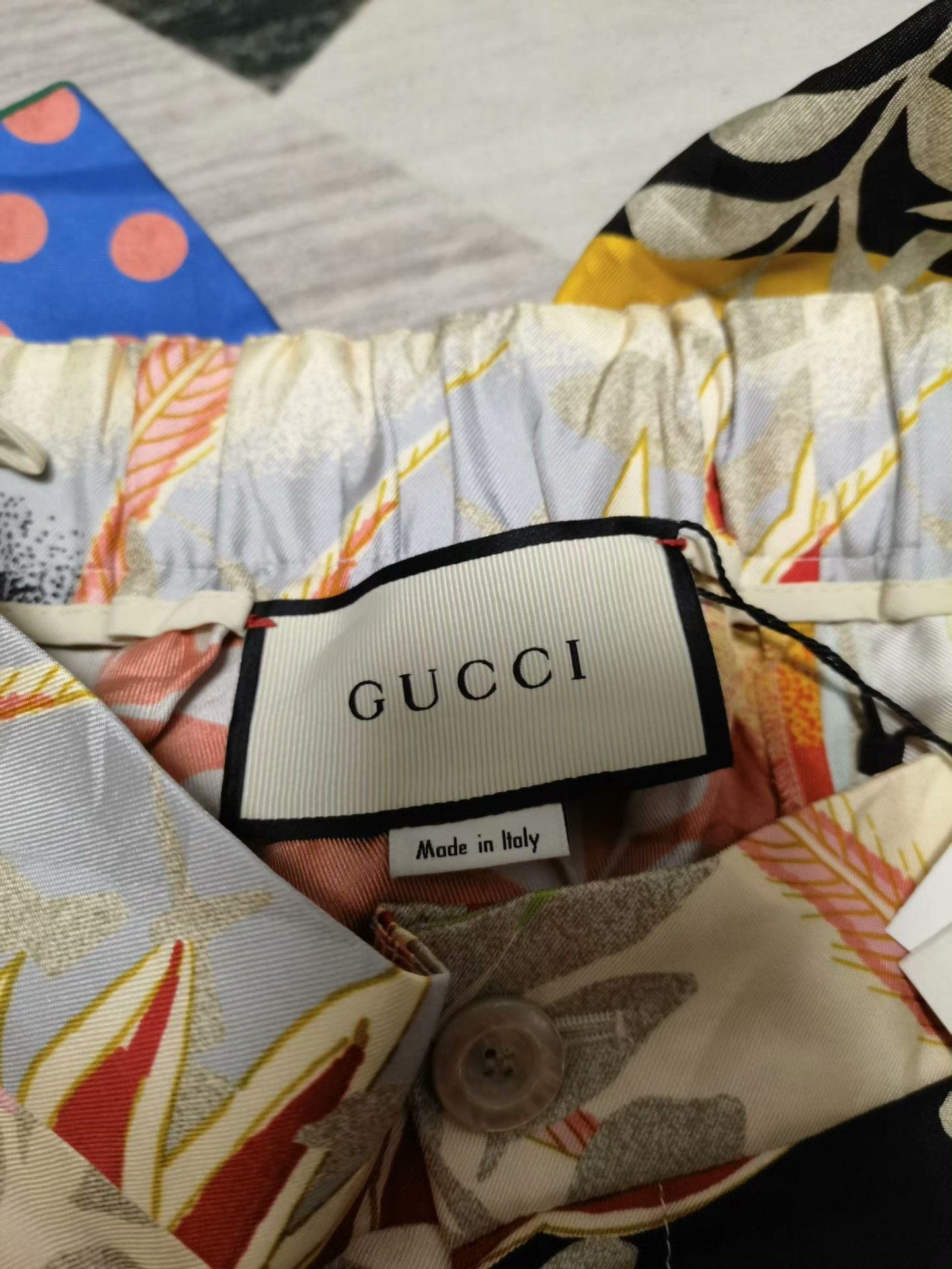 Gucci Gucci Women's Silk Shorts Size 40" / US 18 - 3 Thumbnail