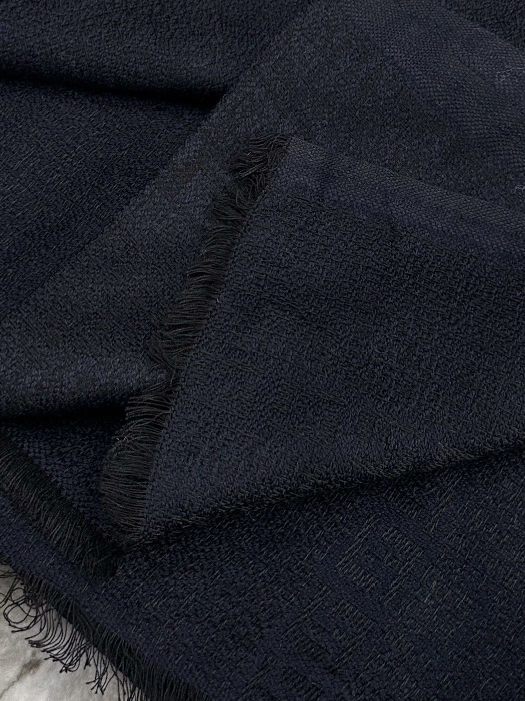 Fendi Fendi Navy Wool Scarf Size ONE SIZE - 4 Thumbnail