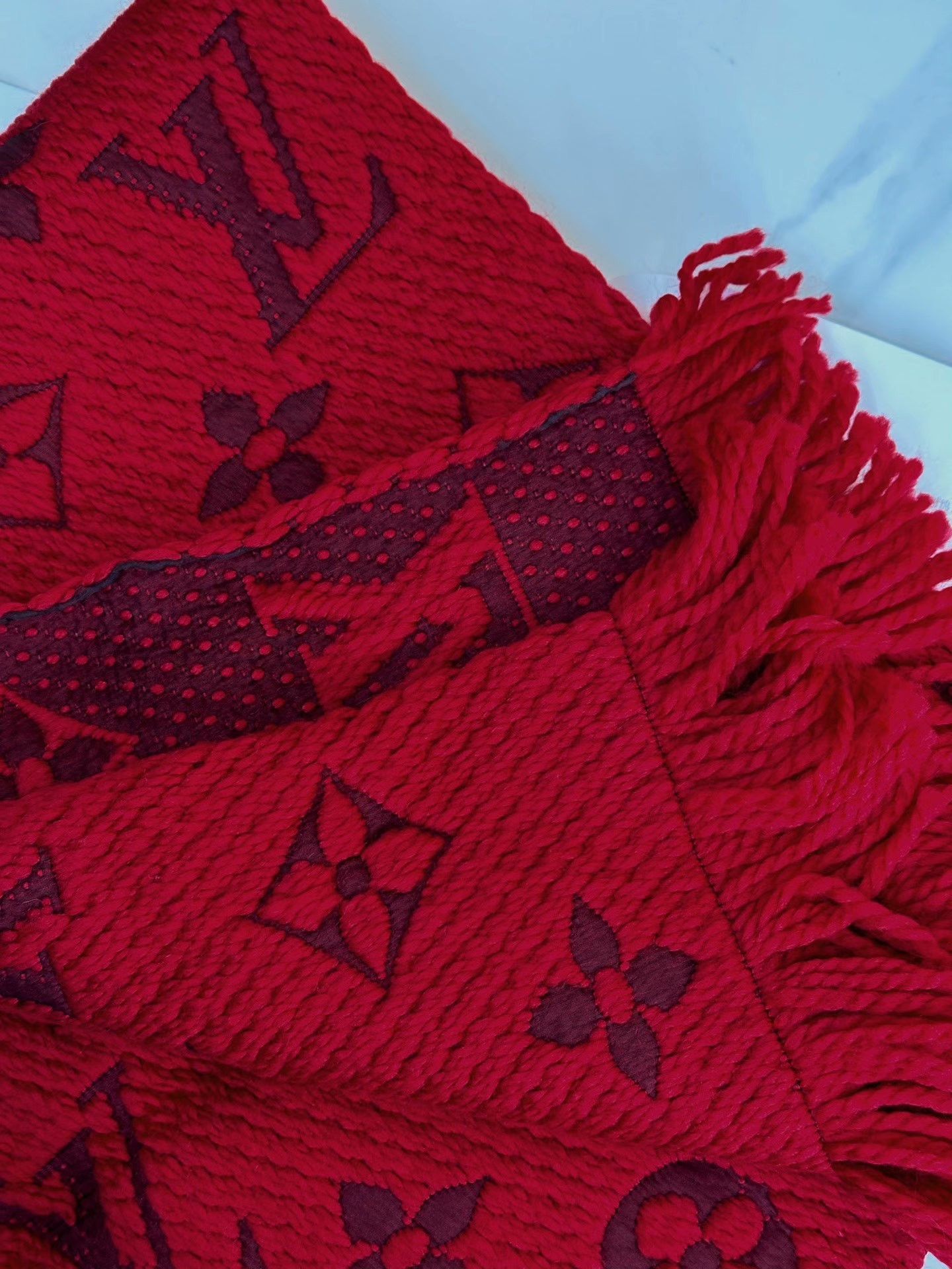 Louis Vuitton LV Ruby Red Logo Print Fringe Scarf Size ONE SIZE - 5 Thumbnail