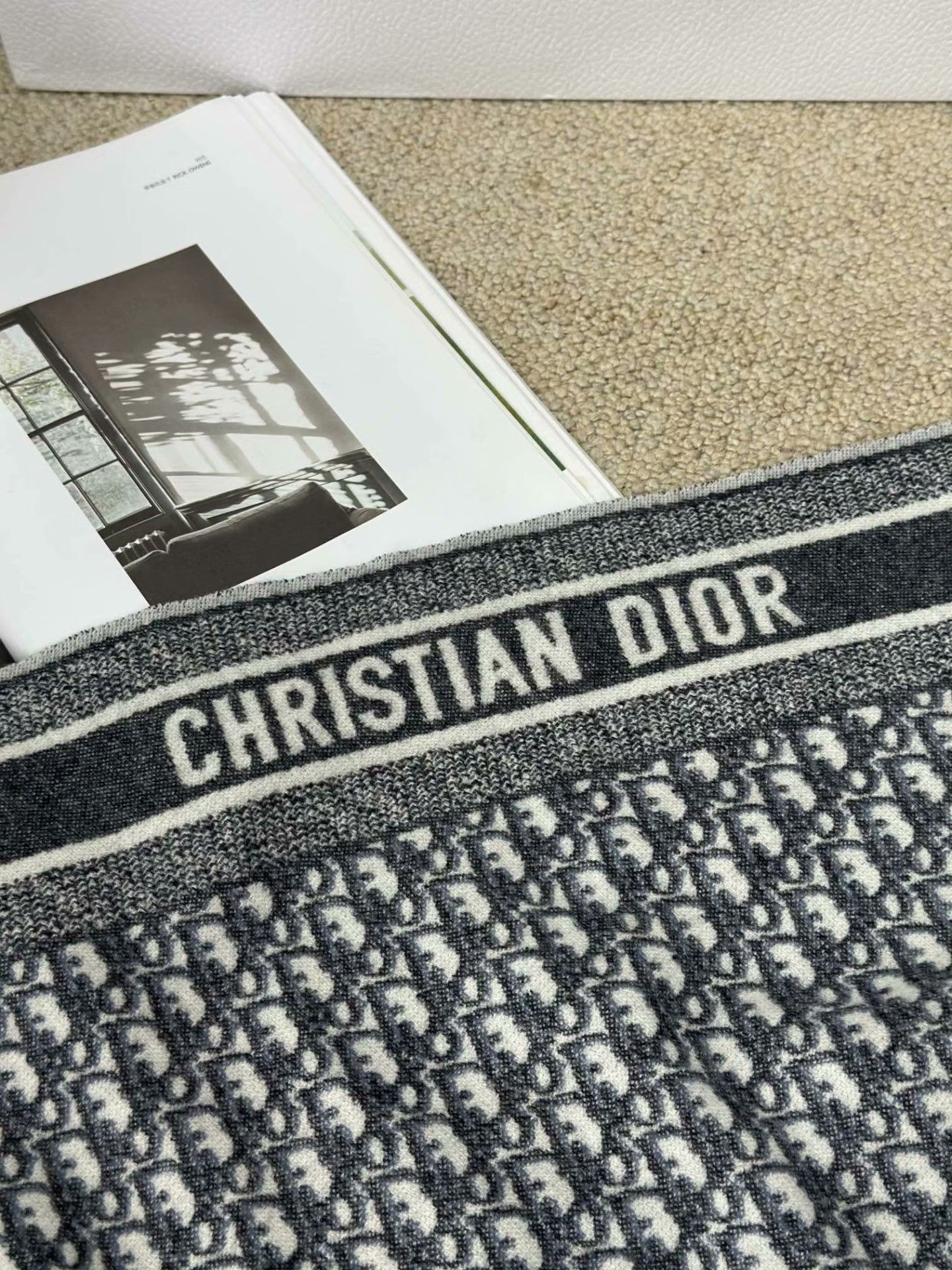 Dior DIOR Blue Triangle Fringe Cashmere Shawl Size ONE SIZE - 4 Thumbnail