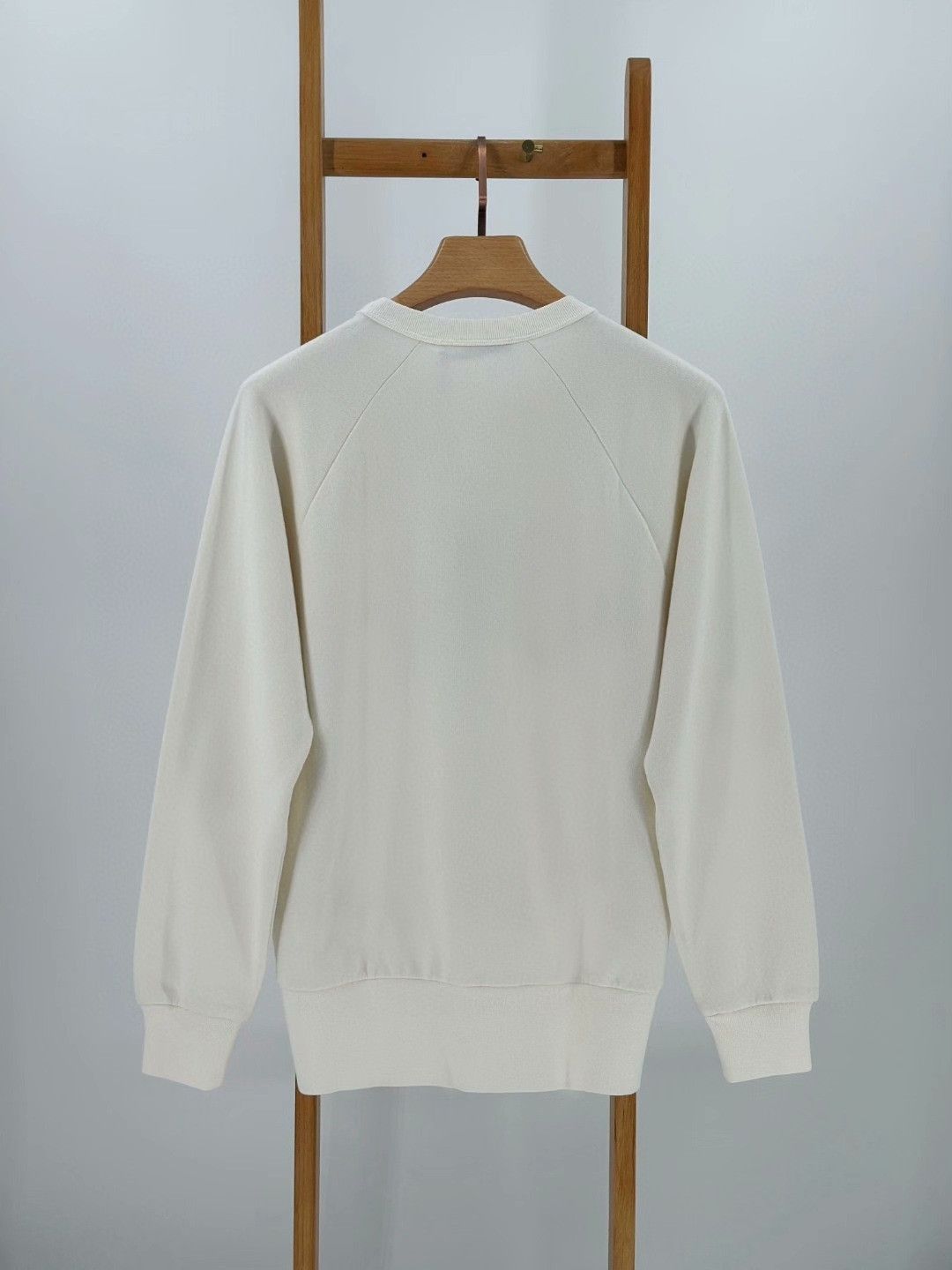 Givenchy Givenchy Beige Crewneck Sweatshirt Size US S / EU 44-46 / 1 - 2 Thumbnail