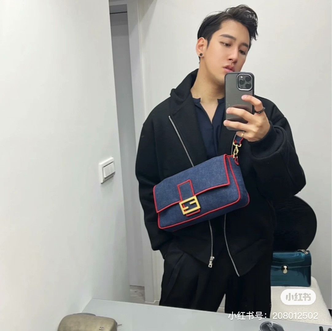 Fendi Fendi Runway Denim Baguette Bag Size ONE SIZE - 8 Thumbnail