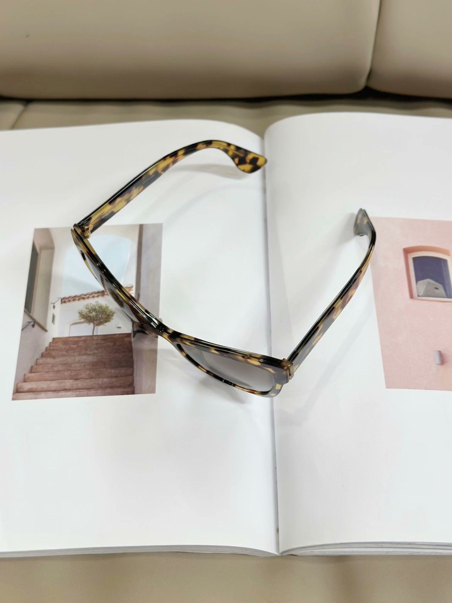Miu Miu MIUMIU Tortoiseshell Cat Eye Sunglasses Size ONE SIZE - 4 Thumbnail