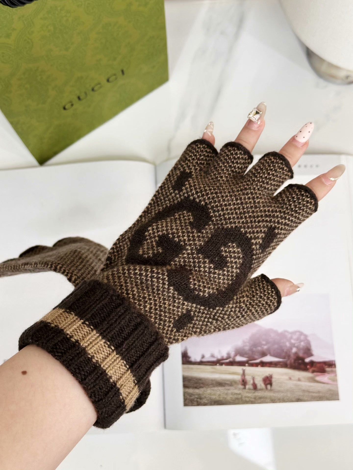 Gucci Gucci Brown Cashmere Fingerless Gloves Size ONE SIZE - 5 Thumbnail