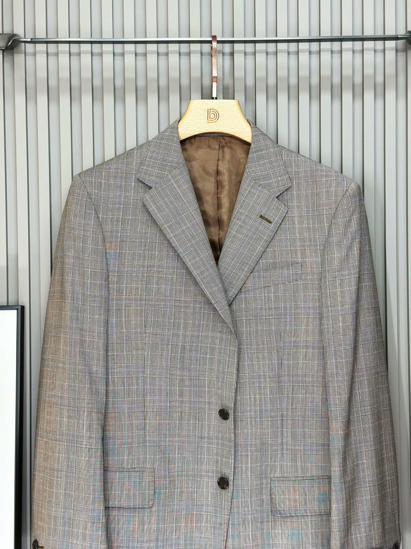 Ermenegildo Zegna Ermenegildo Zegna Gray-Brown Wool Suit Size US M / EU 48-50 / 2 - 5 Thumbnail