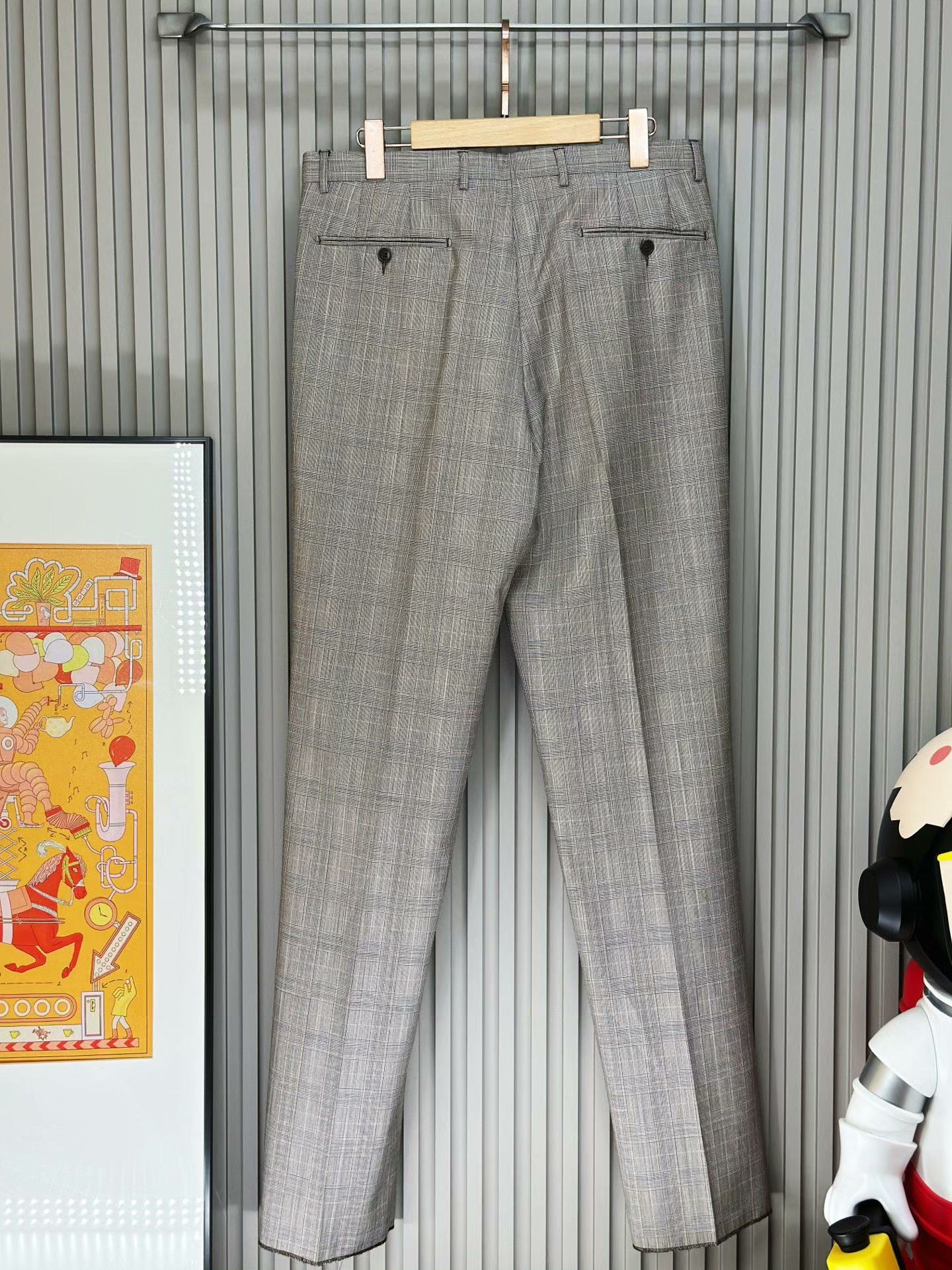 Ermenegildo Zegna Ermenegildo Zegna Gray-Brown Wool Suit Size US M / EU 48-50 / 2 - 8 Thumbnail