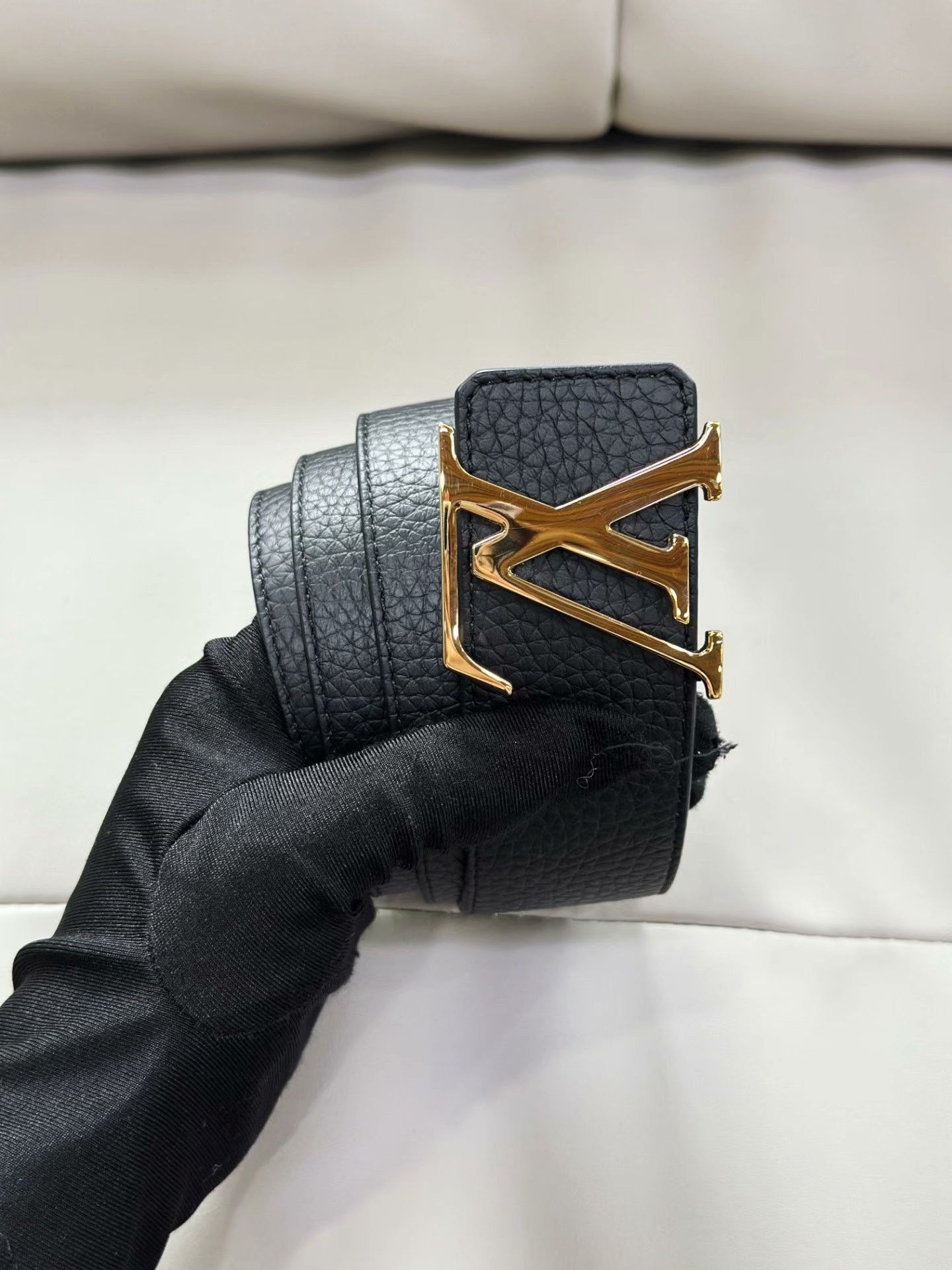 Louis Vuitton LV Reversible Black-Brown Leather Belt Size ONE SIZE - 2 Thumbnail