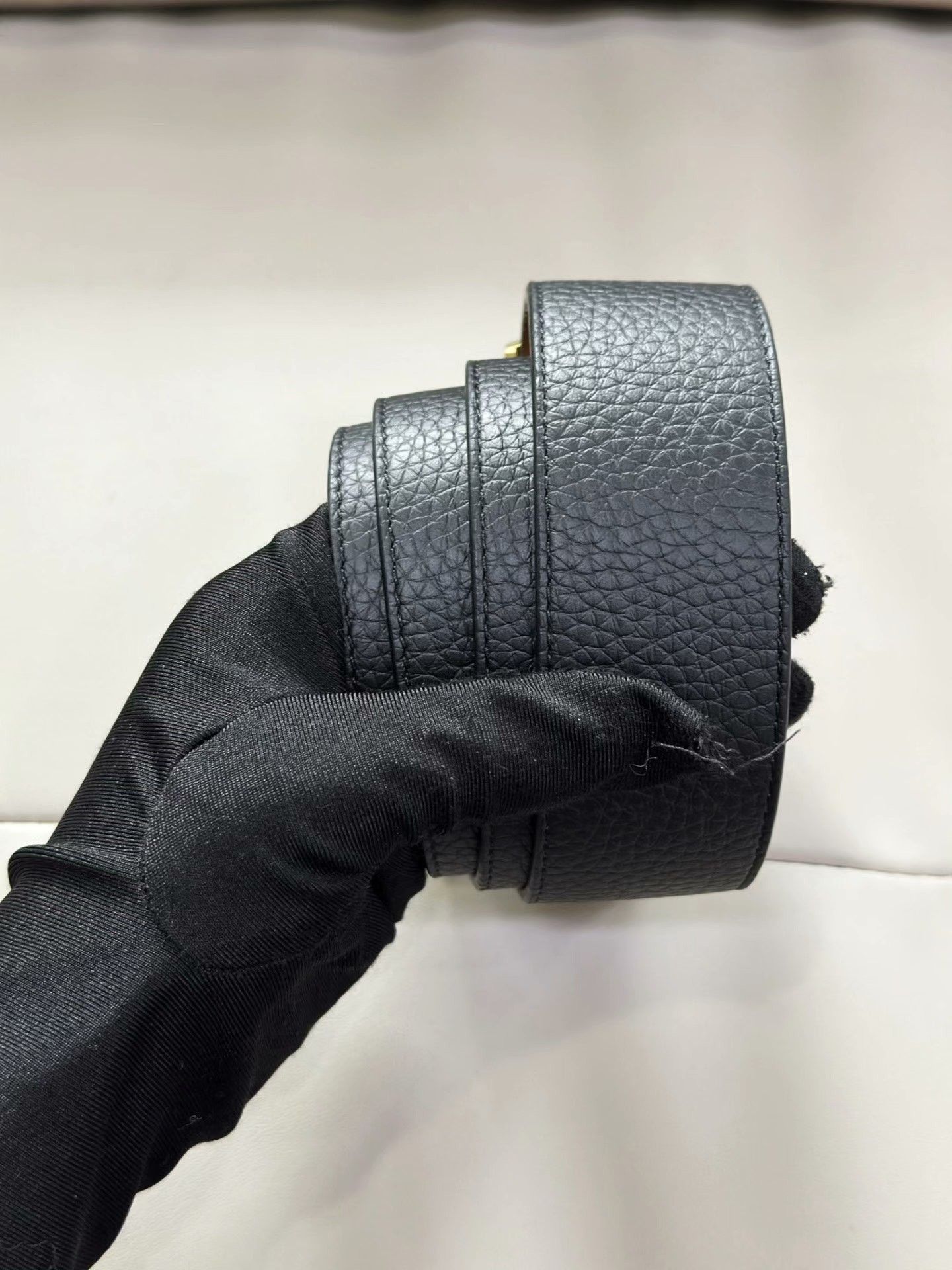 Louis Vuitton LV Reversible Black-Brown Leather Belt Size ONE SIZE - 3 Thumbnail