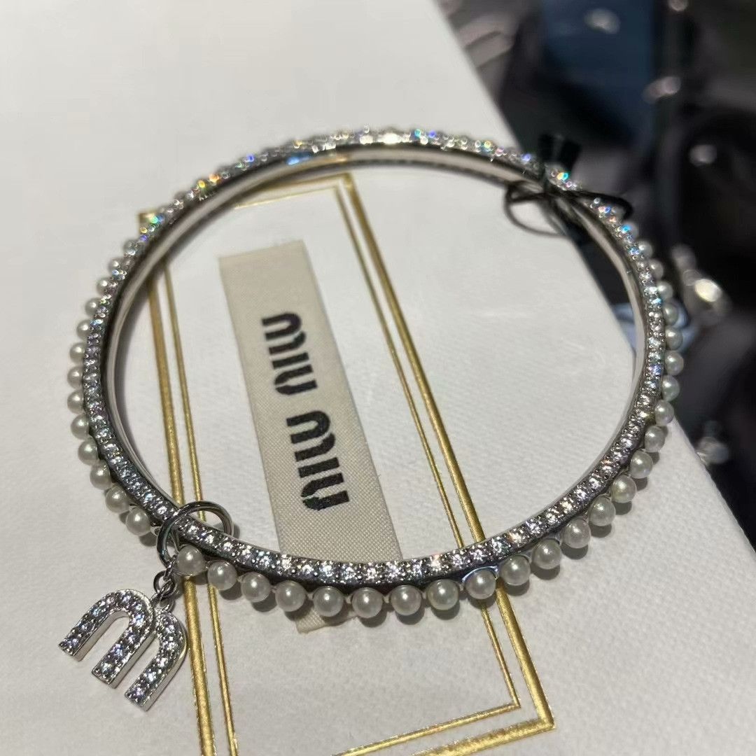Miu Miu Miu Miu Pearl Rhinestone Bracelet Size ONE SIZE - 2 Thumbnail