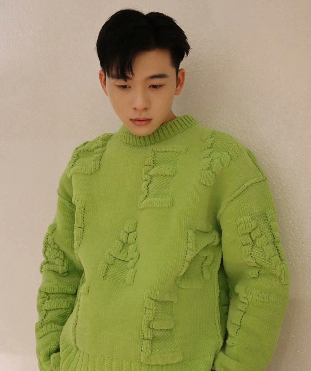 Bottega Veneta BV Kiwi Chenille Sweater Size XS / US 0-2 / IT 36-38 - 5 Thumbnail