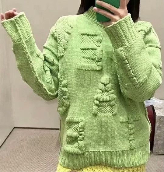 Bottega Veneta BV Kiwi Chenille Sweater Size XS / US 0-2 / IT 36-38 - 3 Thumbnail