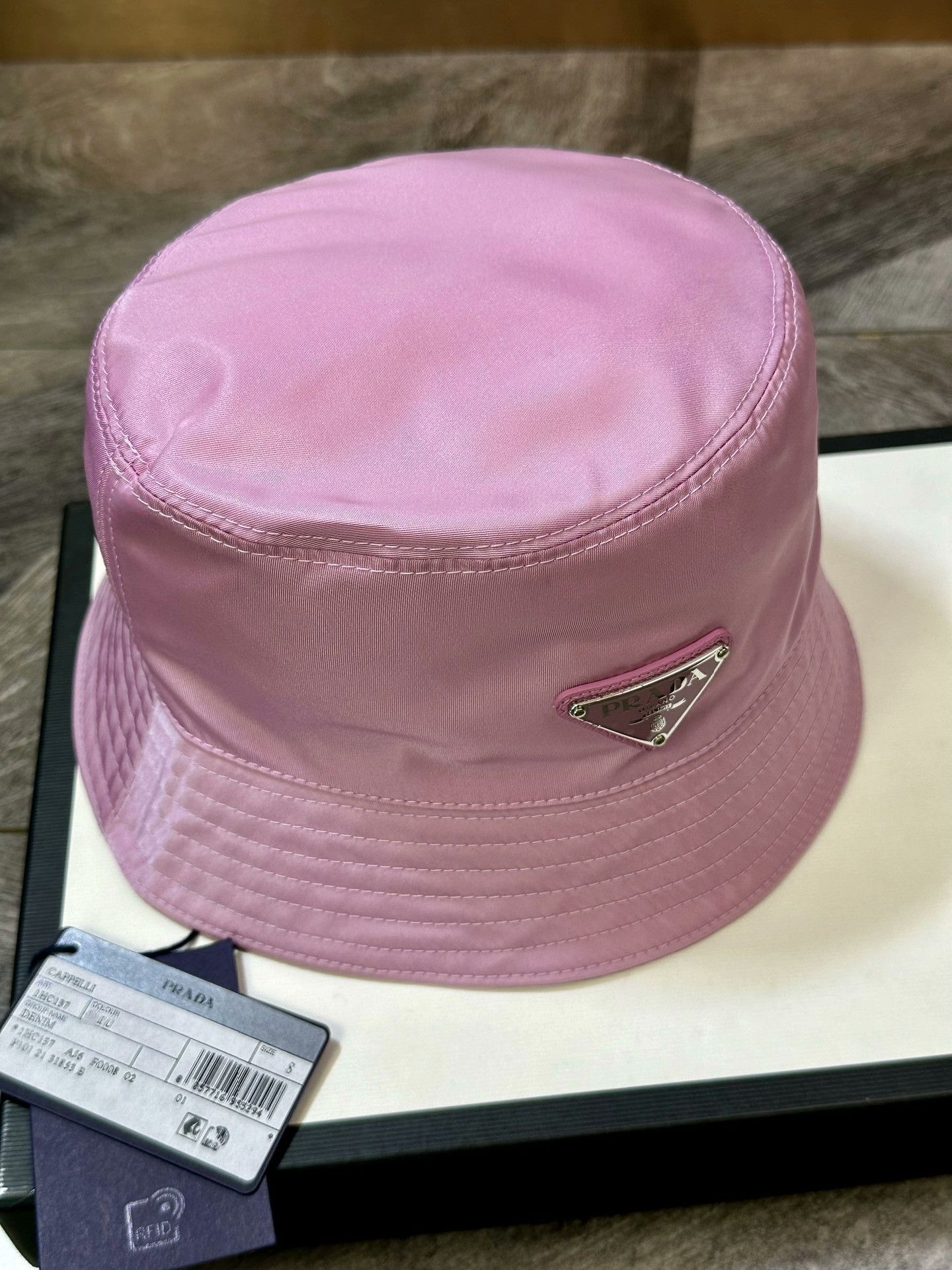 Prada Prada Pink Triangle Logo Bucket Hat Size ONE SIZE - 3 Thumbnail