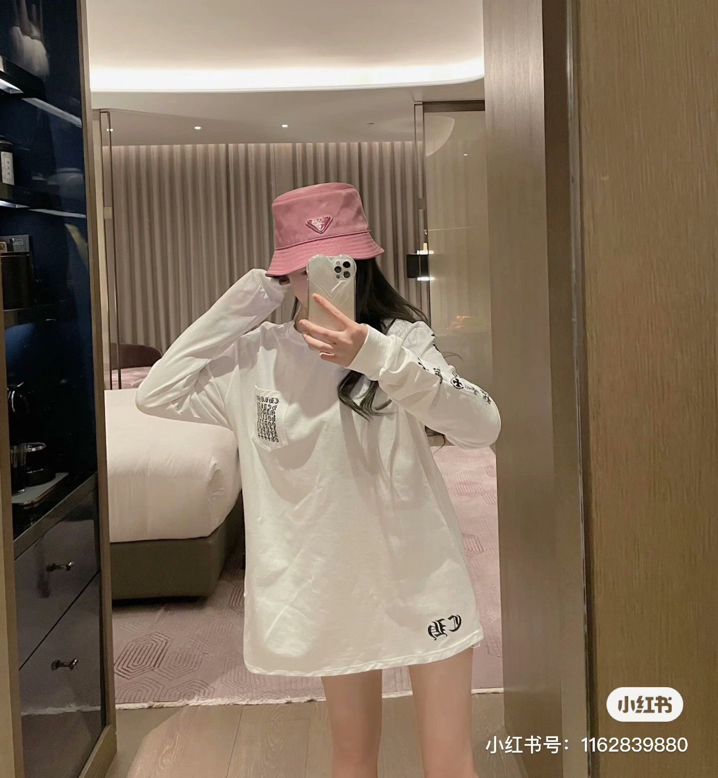 Prada Prada Pink Triangle Logo Bucket Hat Size ONE SIZE - 5 Thumbnail