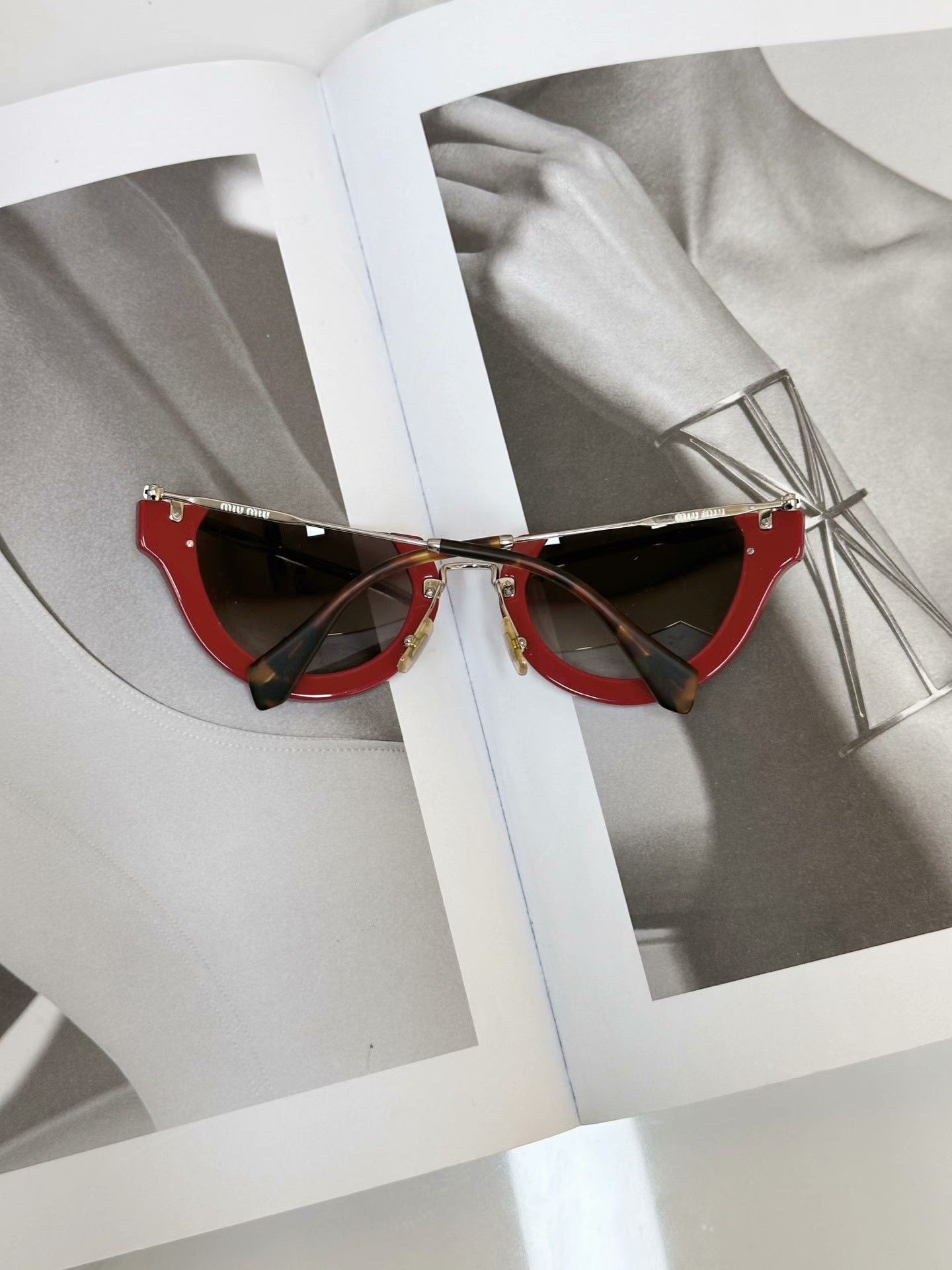 Miu Miu MIUMIU Red Half-Frame Casual Sunglasses Size ONE SIZE - 3 Thumbnail