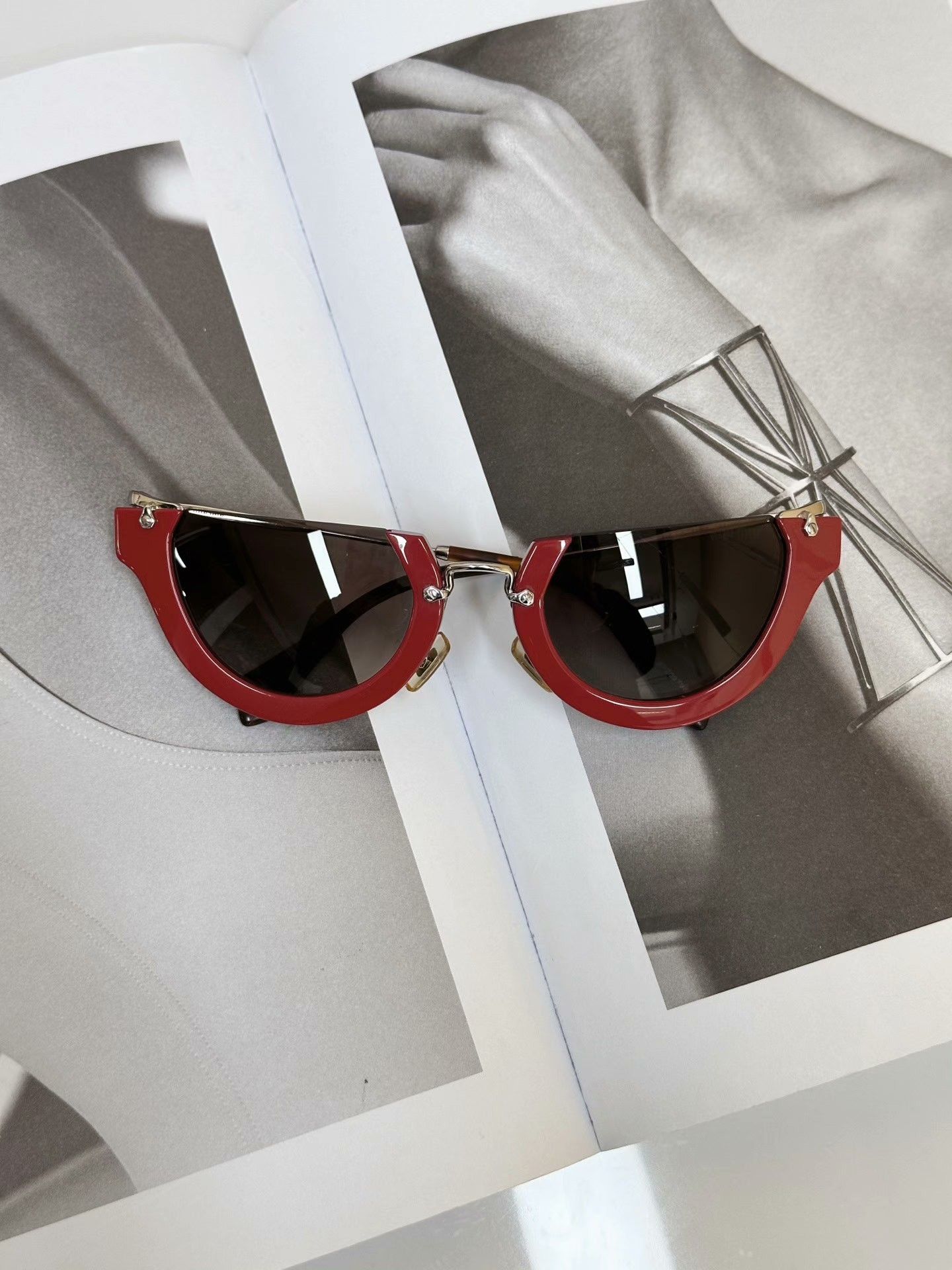 Miu Miu MIUMIU Red Half-Frame Casual Sunglasses Size ONE SIZE - 2 Thumbnail