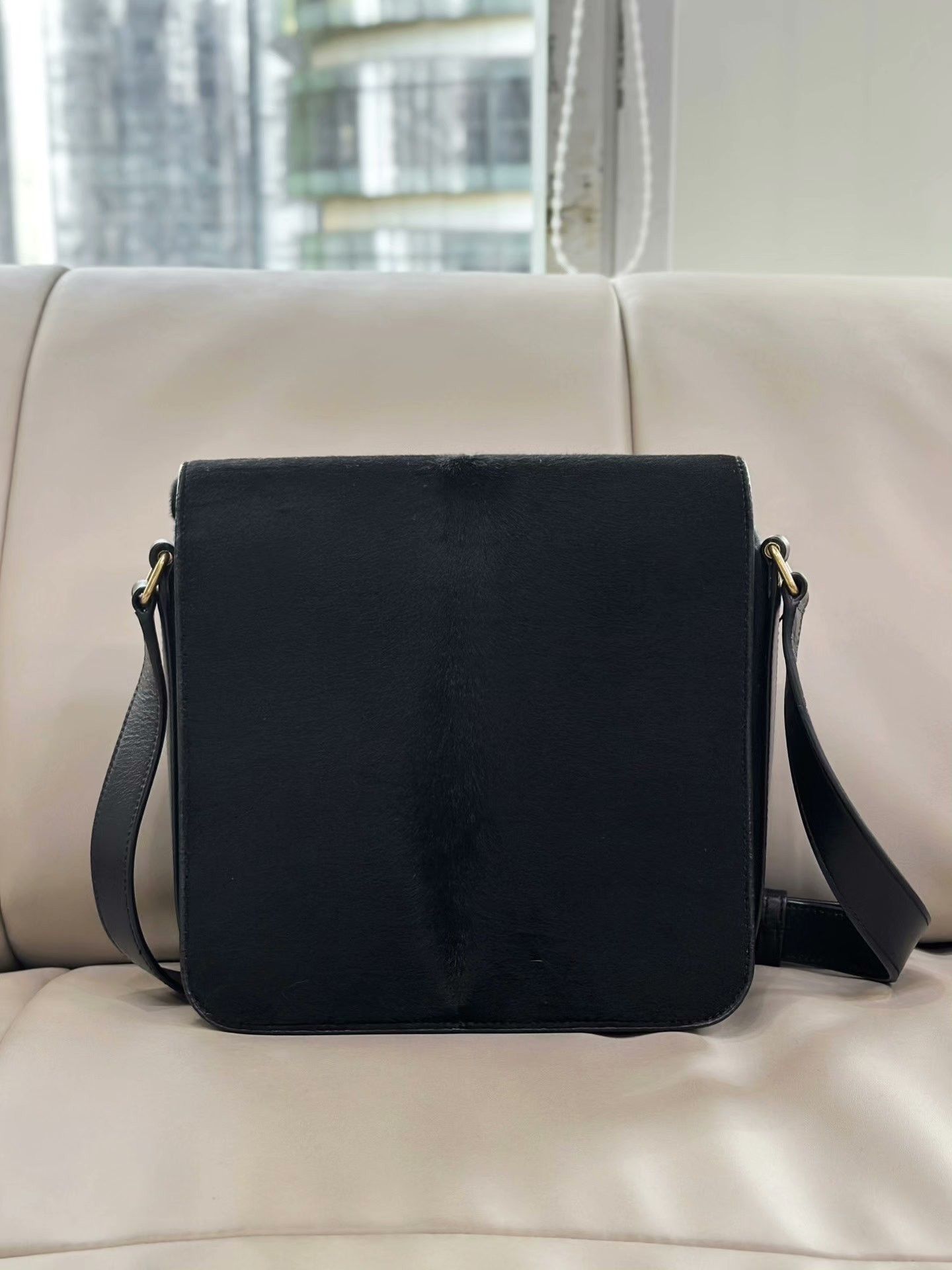 Saint Laurent Paris Saint Laurent Black Suede Flap Crossbody Saddle Bag Size ONE SIZE - 3 Thumbnail