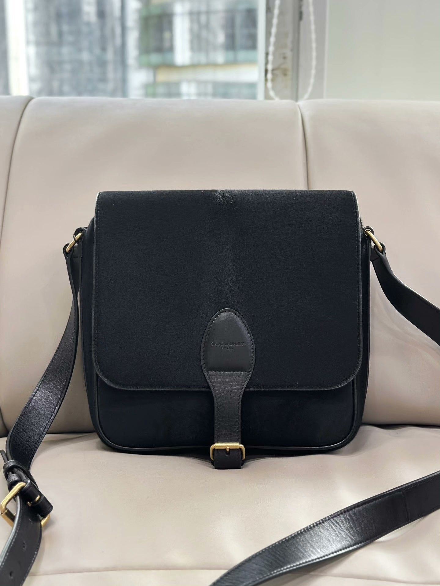 Saint Laurent Paris Saint Laurent Black Suede Flap Crossbody Saddle Bag Size ONE SIZE - 2 Thumbnail