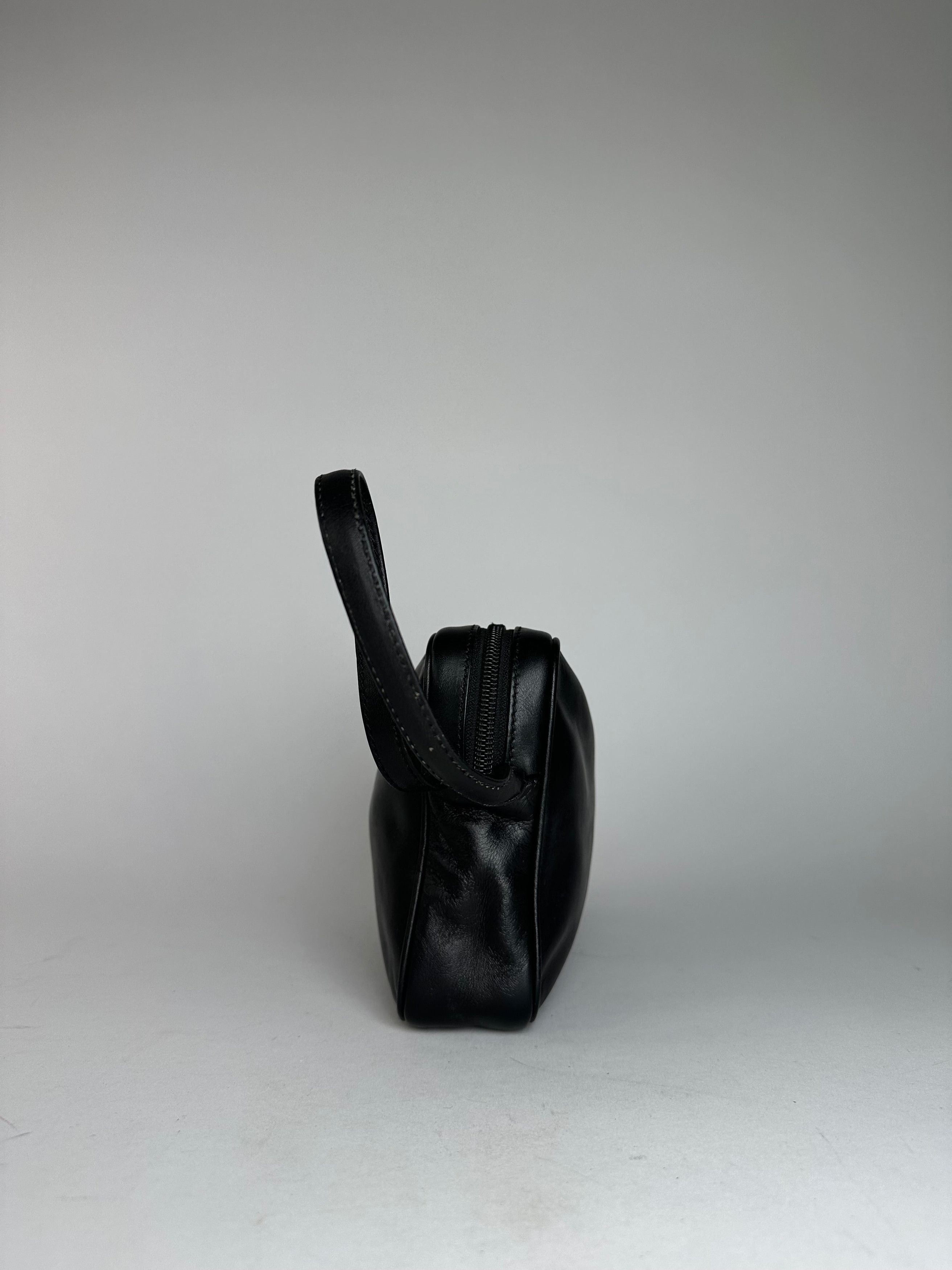 Loewe Vintage Madrid Leather Clutch Black Size ONE SIZE - 8 Thumbnail