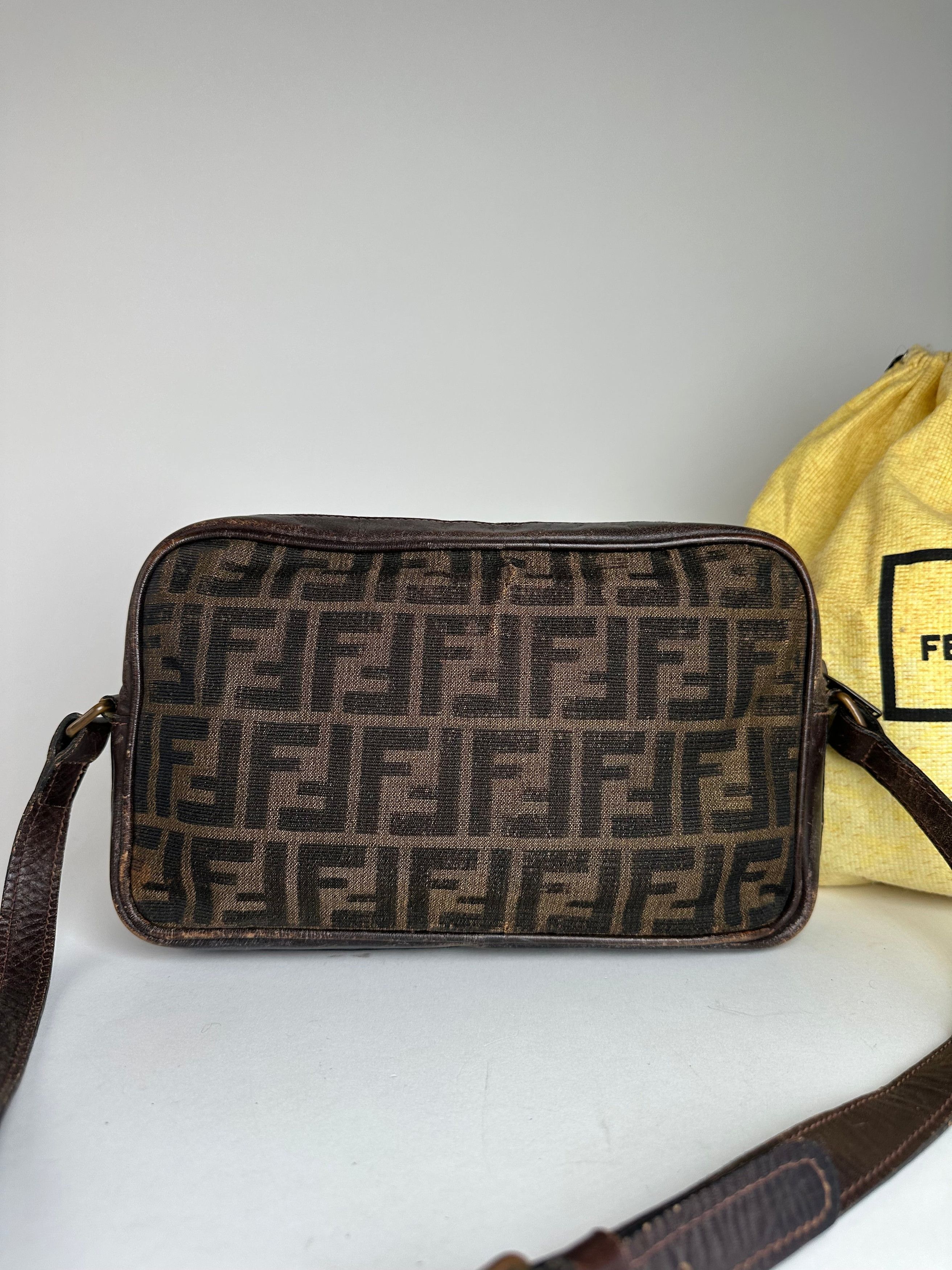 Fendi Vintage Monogram Shoulder Bag Brown Size ONE SIZE - 17 Thumbnail