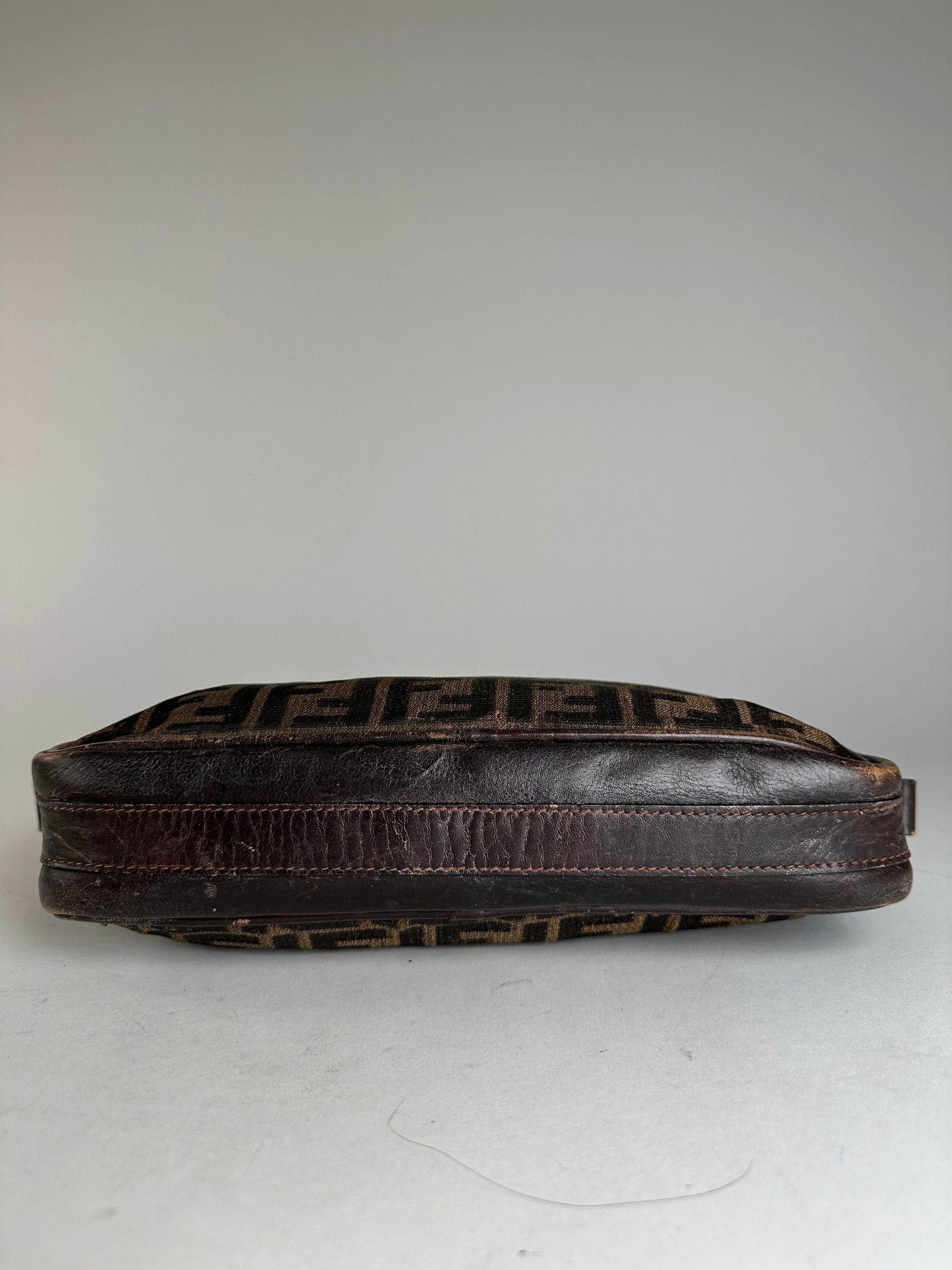 Fendi Vintage Monogram Shoulder Bag Brown Size ONE SIZE - 11 Thumbnail
