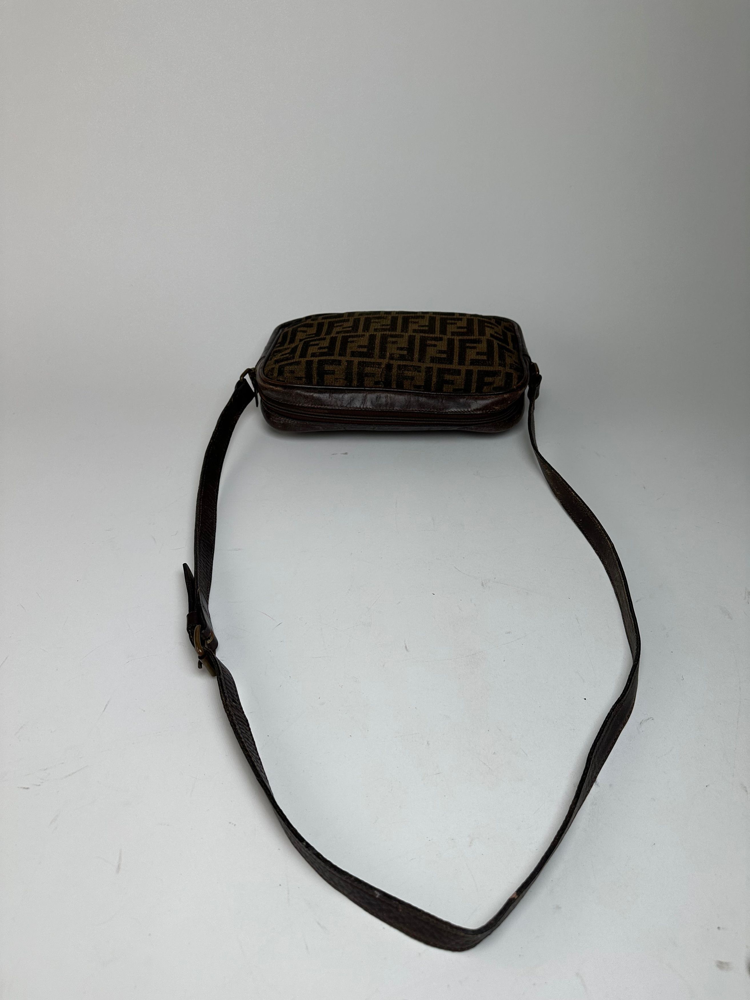 Fendi Vintage Monogram Shoulder Bag Brown Size ONE SIZE - 7 Thumbnail