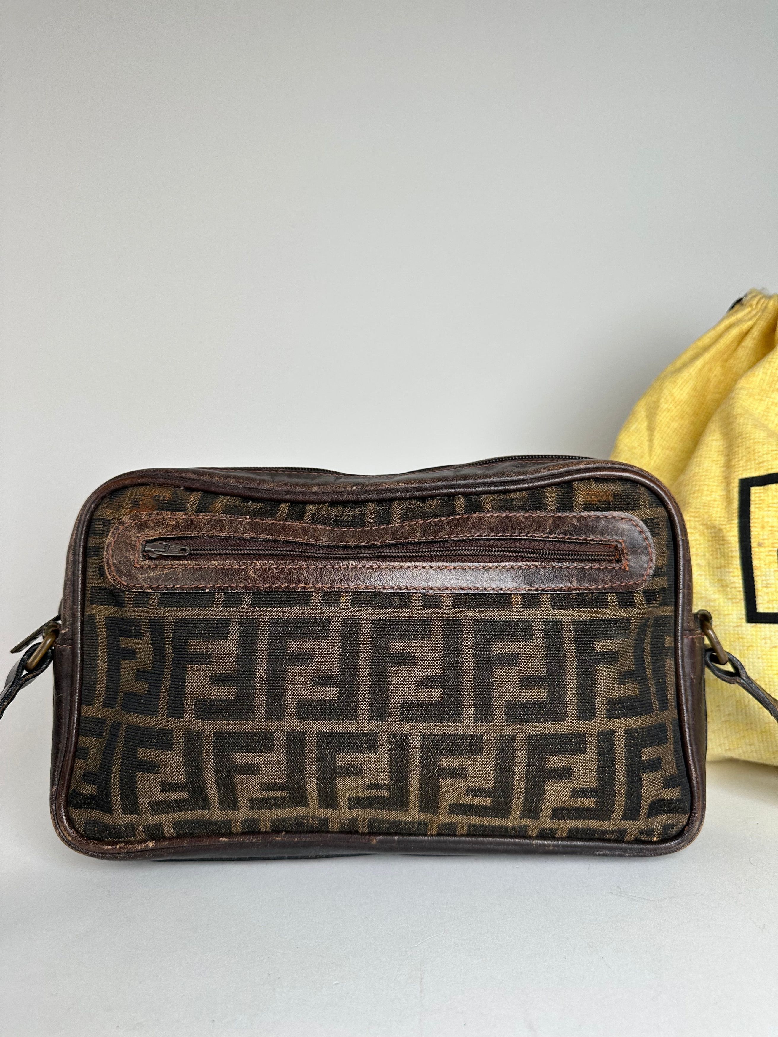 Fendi Vintage Monogram Shoulder Bag Brown Size ONE SIZE - 14 Thumbnail