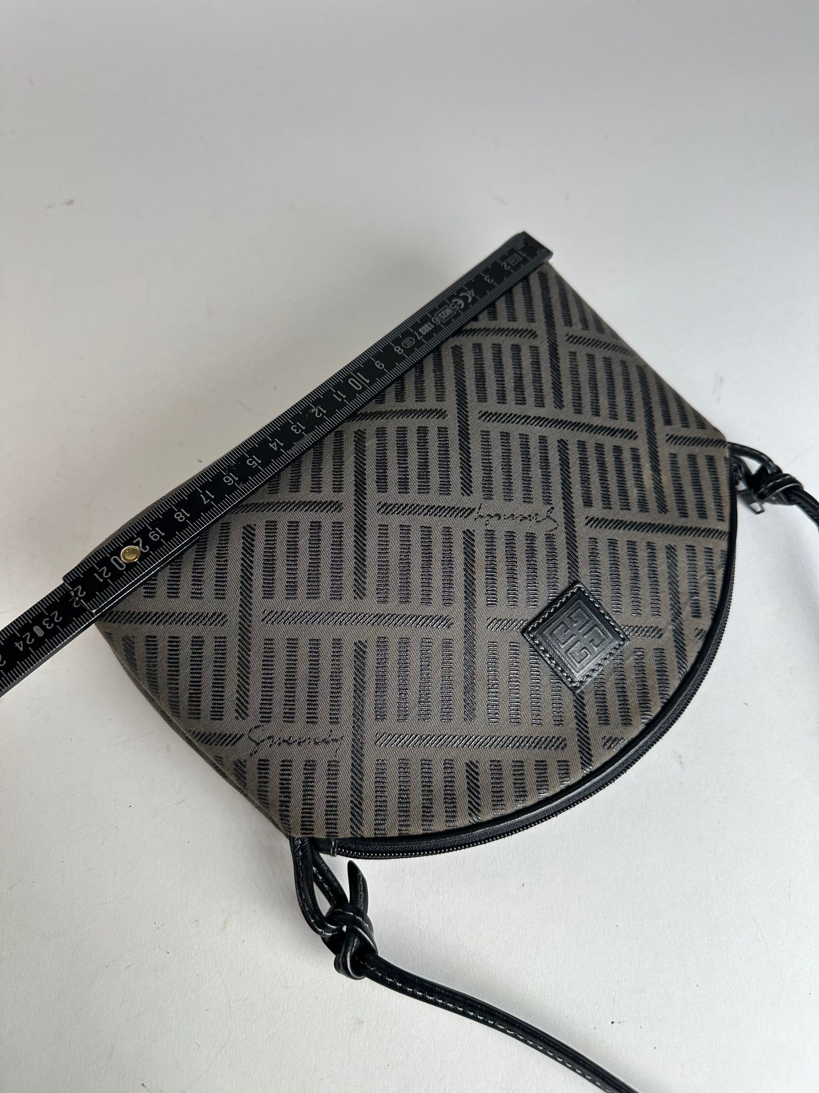 Givenchy Vintage Canvas Shoulder Bag Black Grey Size ONE SIZE - 10 Thumbnail