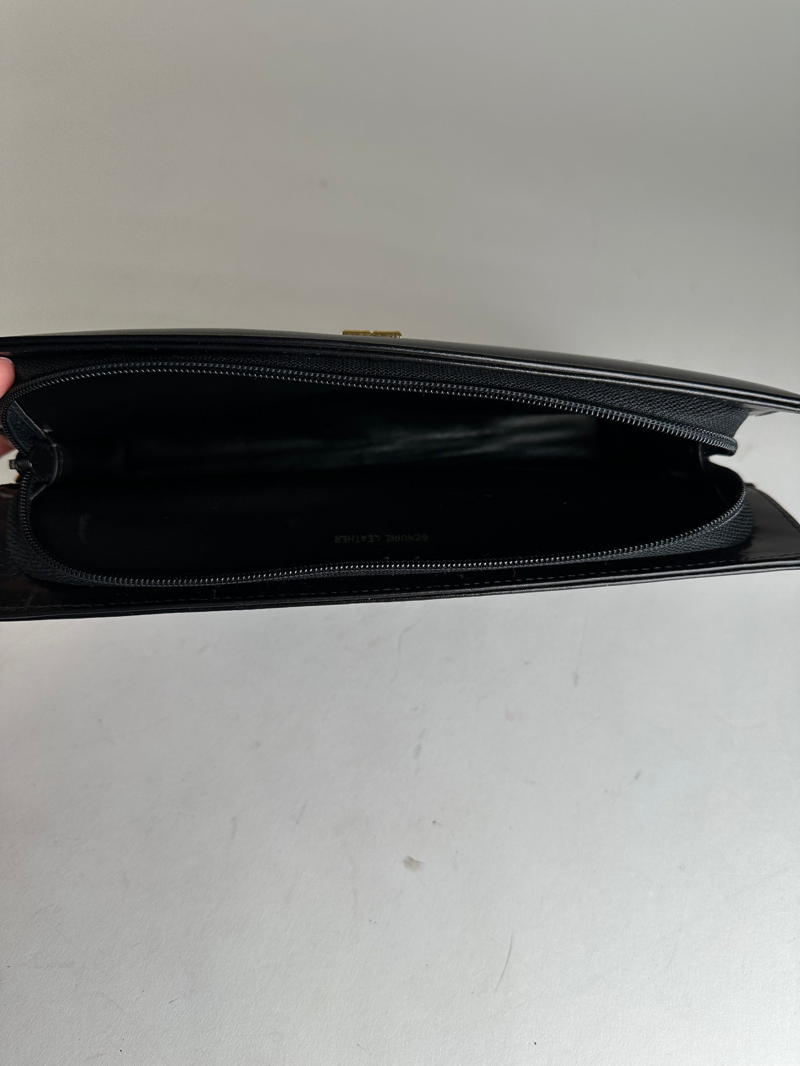 Givenchy Vintage Leather Clutch Black Size ONE SIZE - 12 Thumbnail