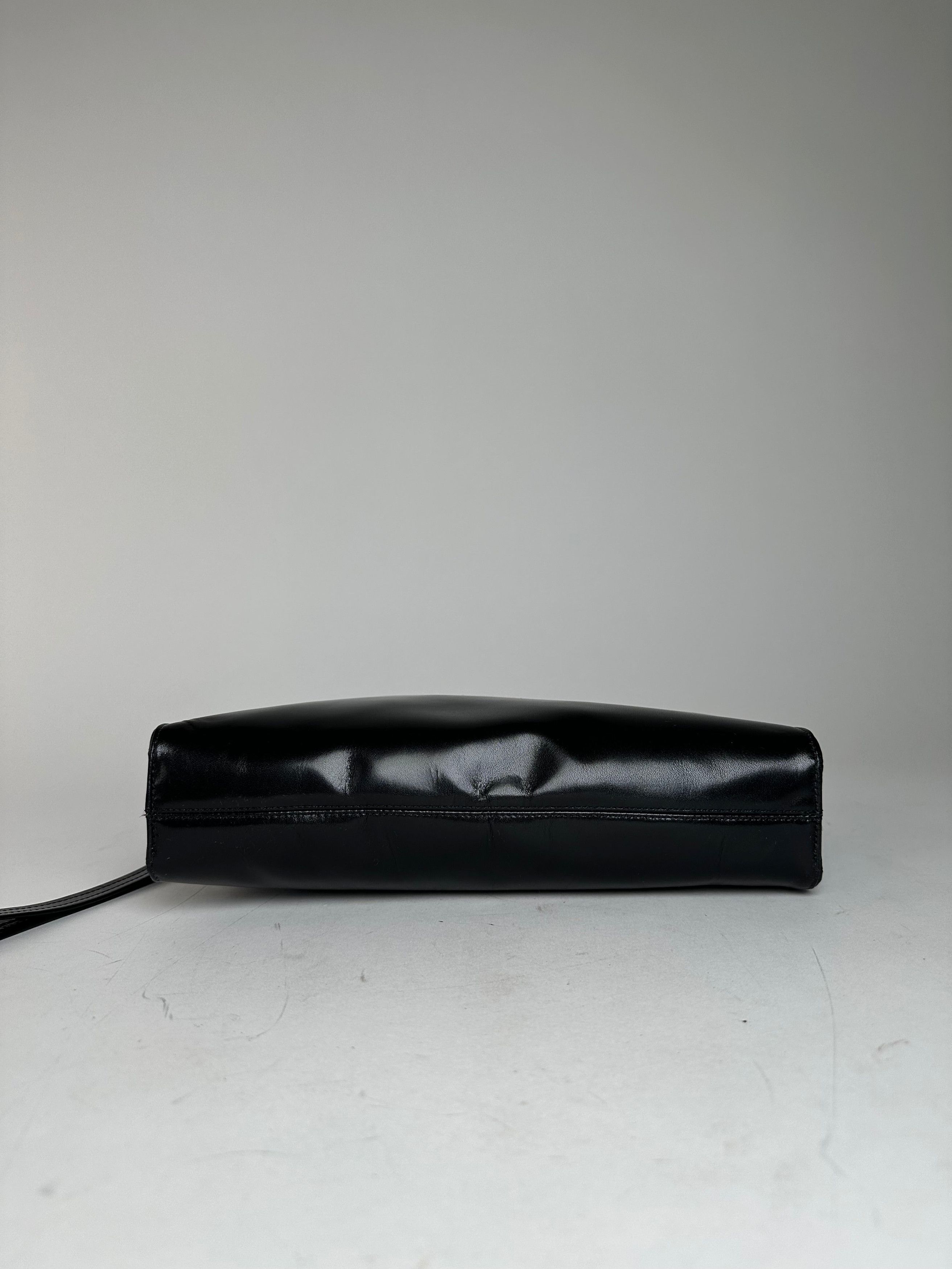 Givenchy Vintage Leather Clutch Black Size ONE SIZE - 7 Thumbnail