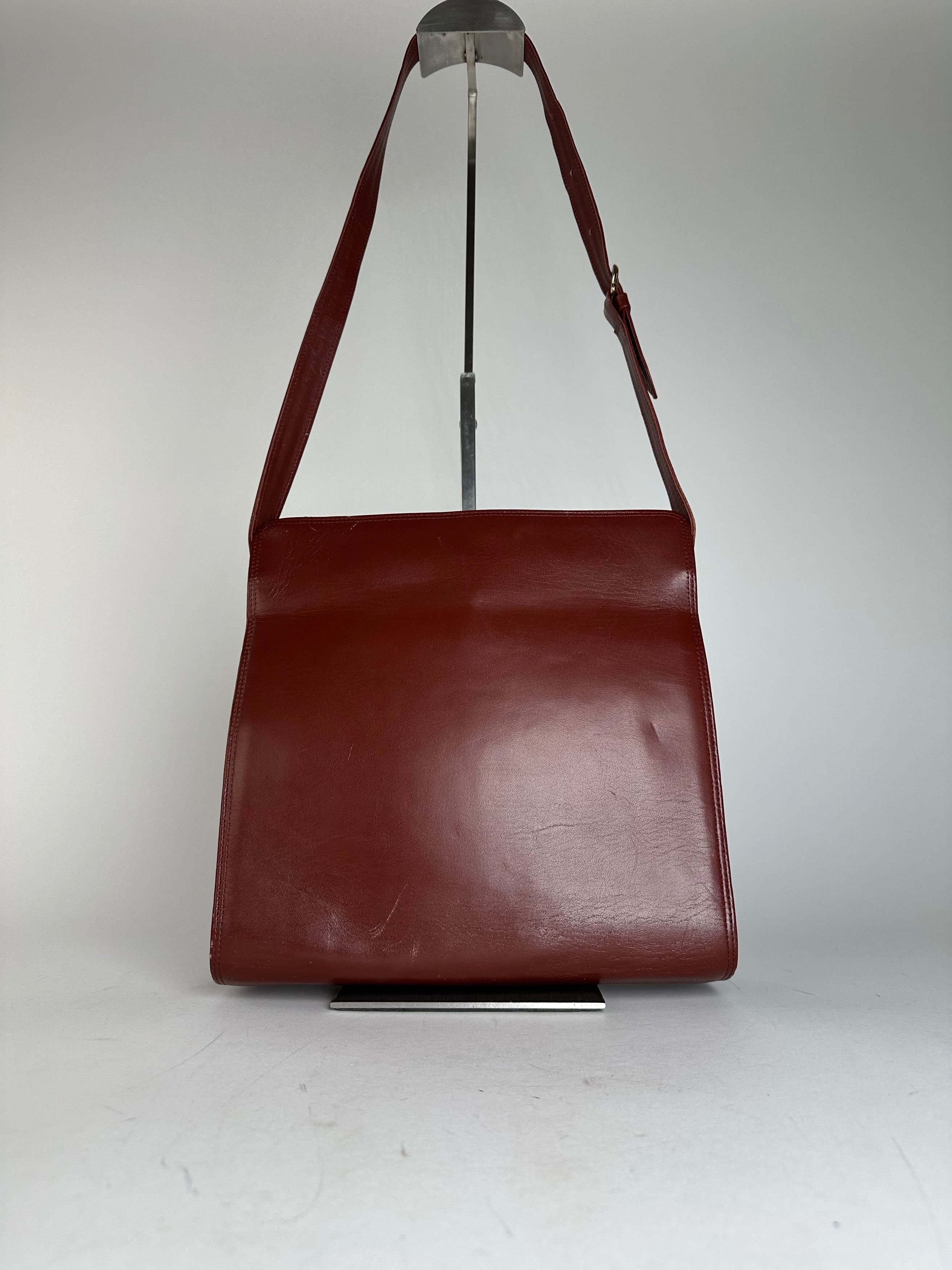 Cartier Vintage Leather Shoulder Bag Burgundy Size ONE SIZE - 2 Thumbnail